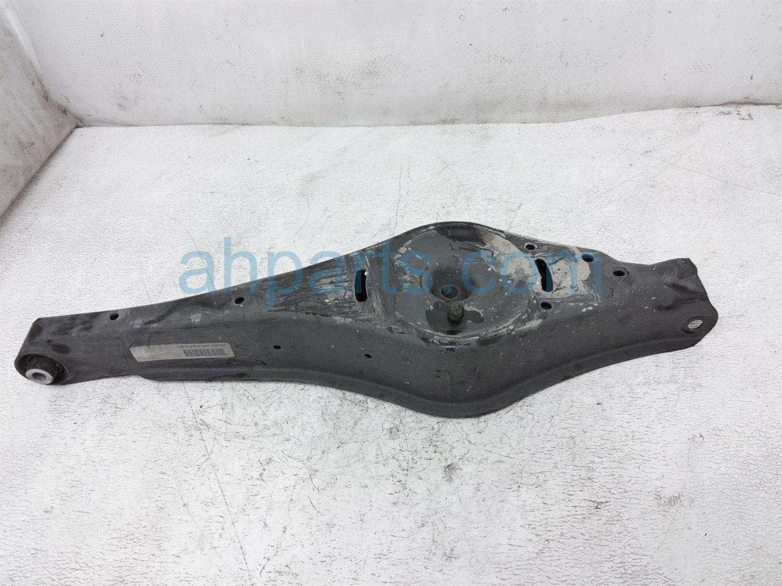 $25 Volkswagen RR/RH LOWER CONTROL ARM