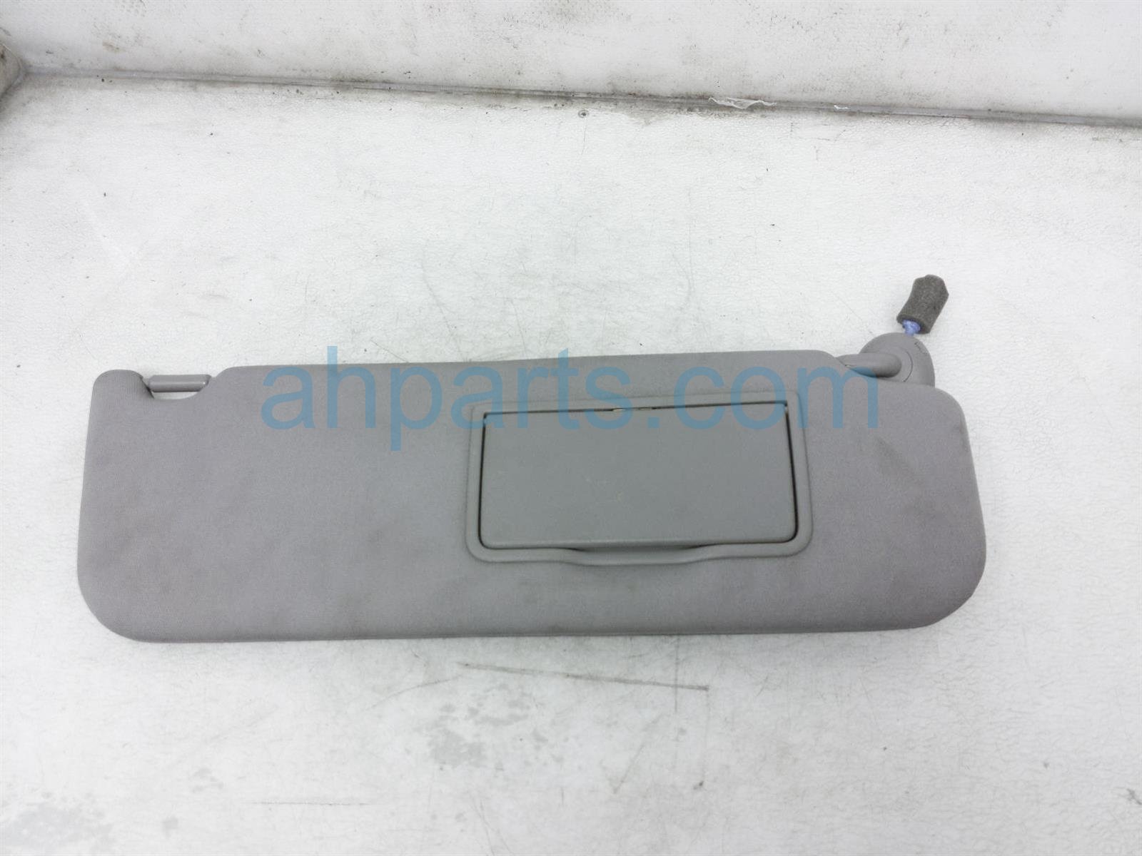 $30 Honda RH SUN VISOR - GREY