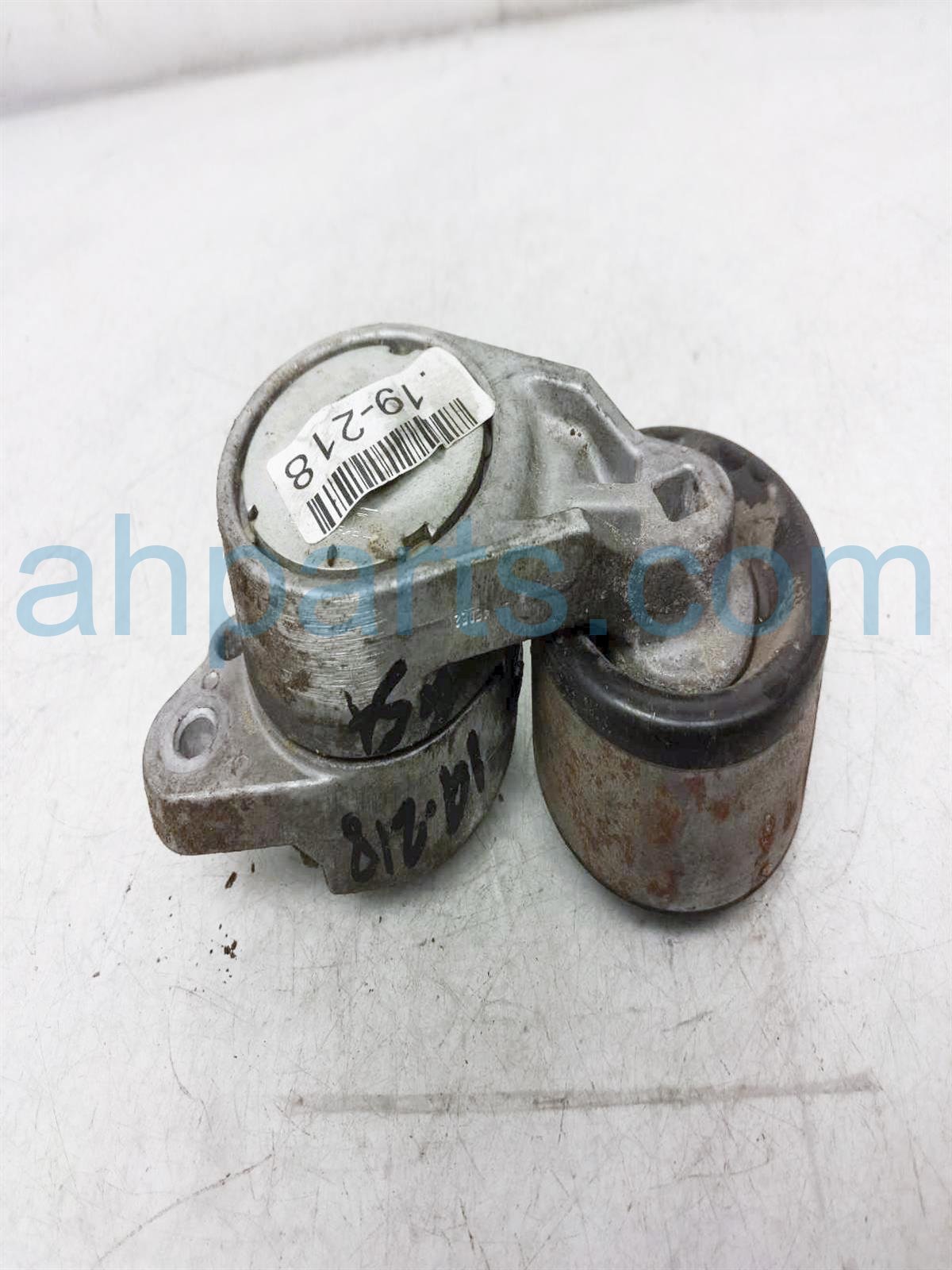 $25 Infiniti SERPENTINE BELT TENSIONER