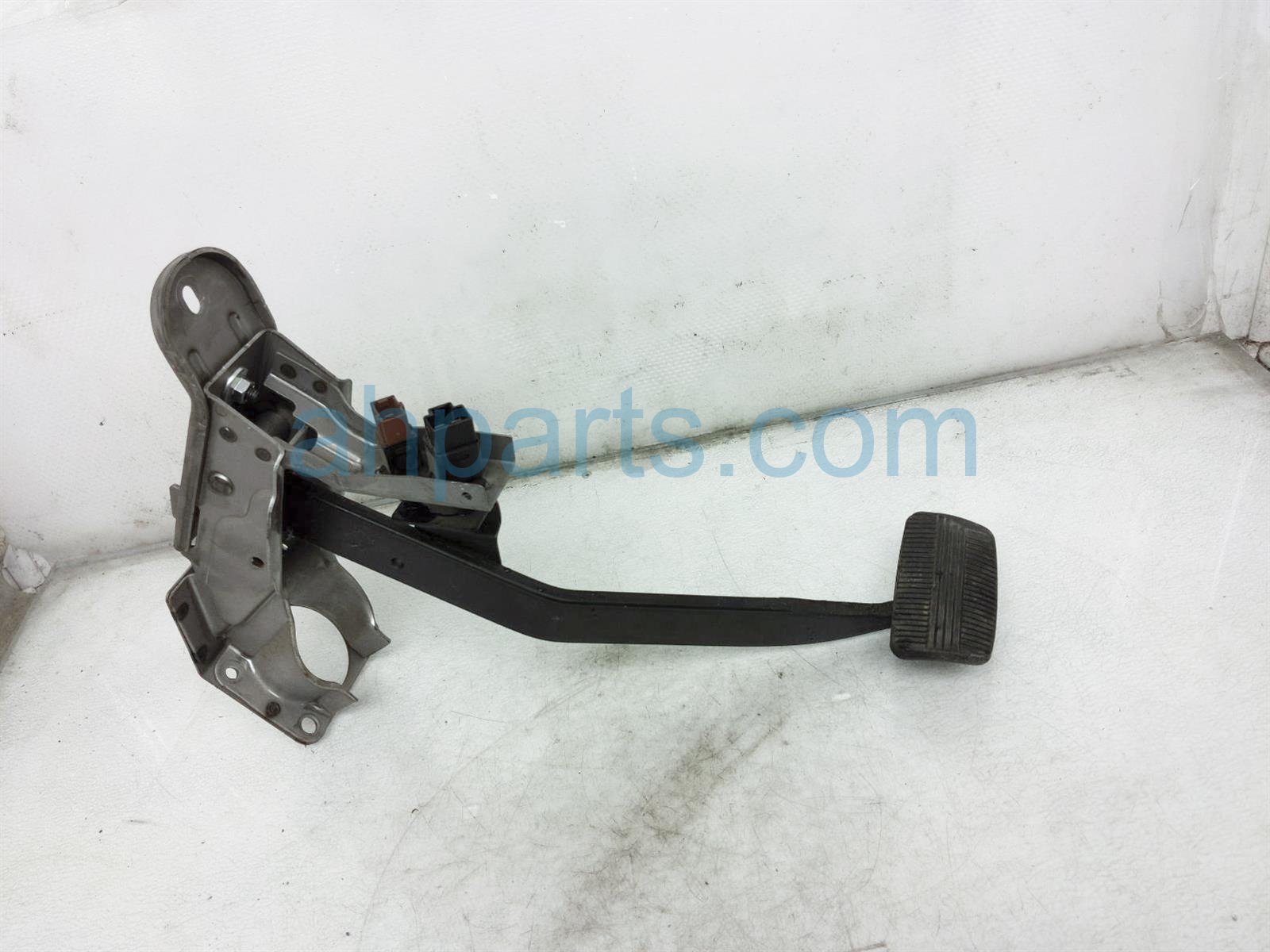 $30 Nissan BRAKE PEDAL