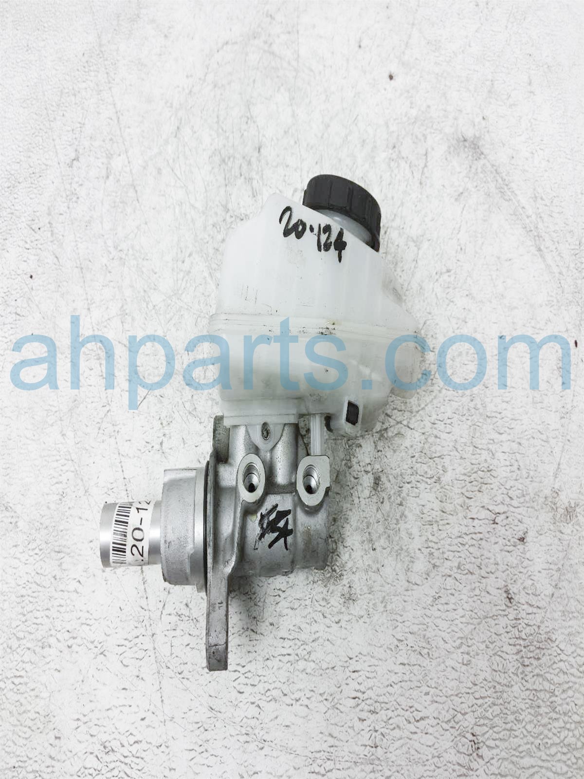 $40 Nissan BRAKE MASTER CYLINDER