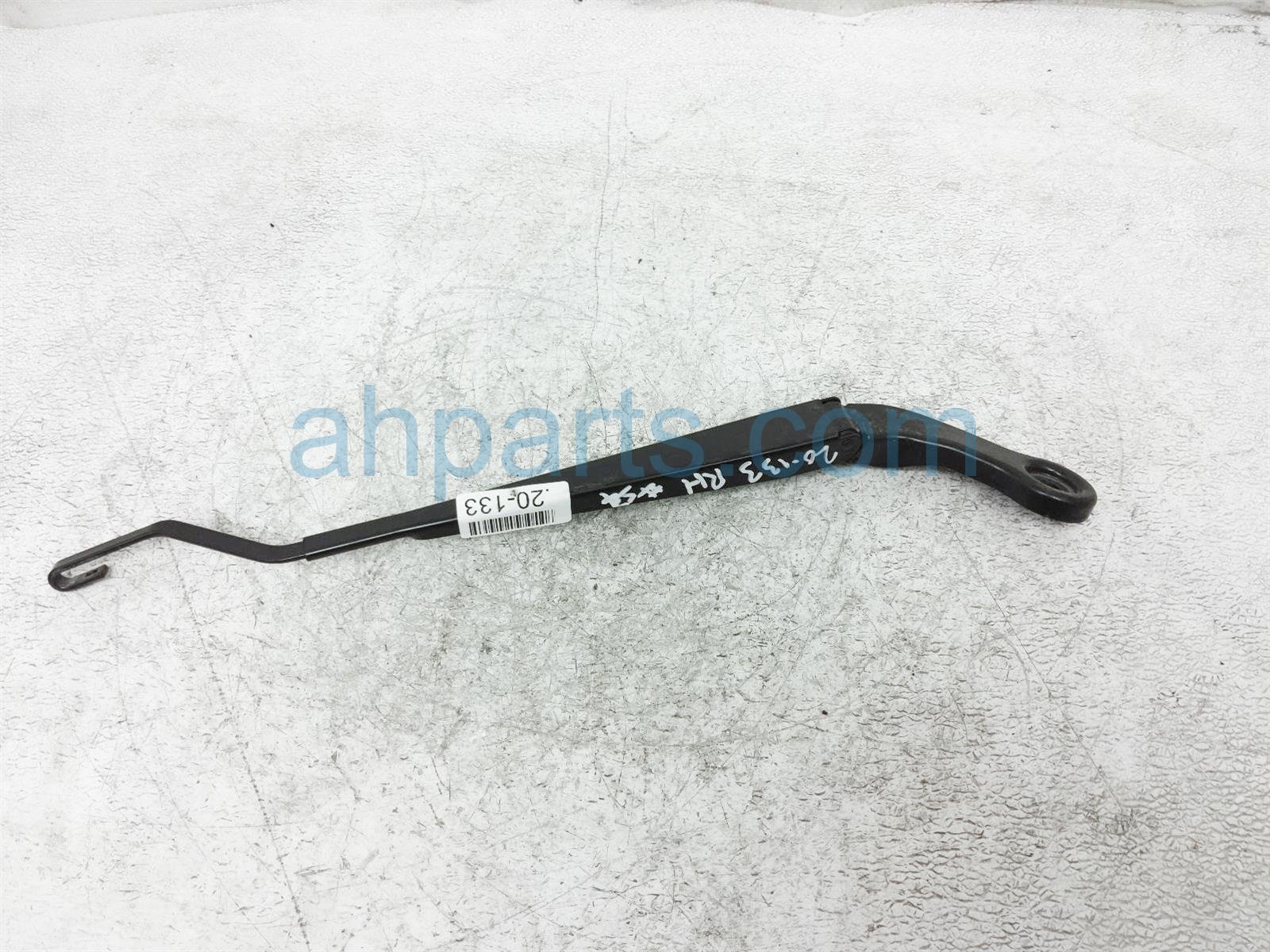 $20 BMW RH WINDSHIELD WIPER ARM