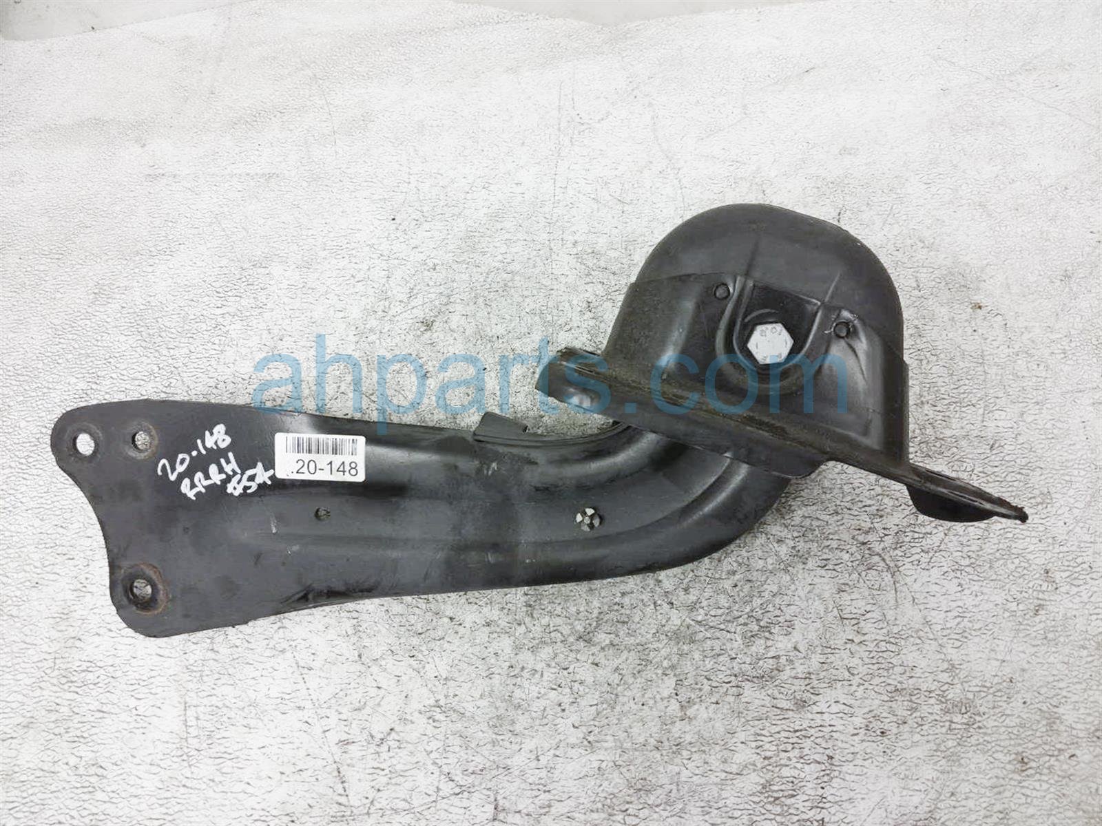 $69 Volkswagen RR/RH TRAILING CONTROL ARM