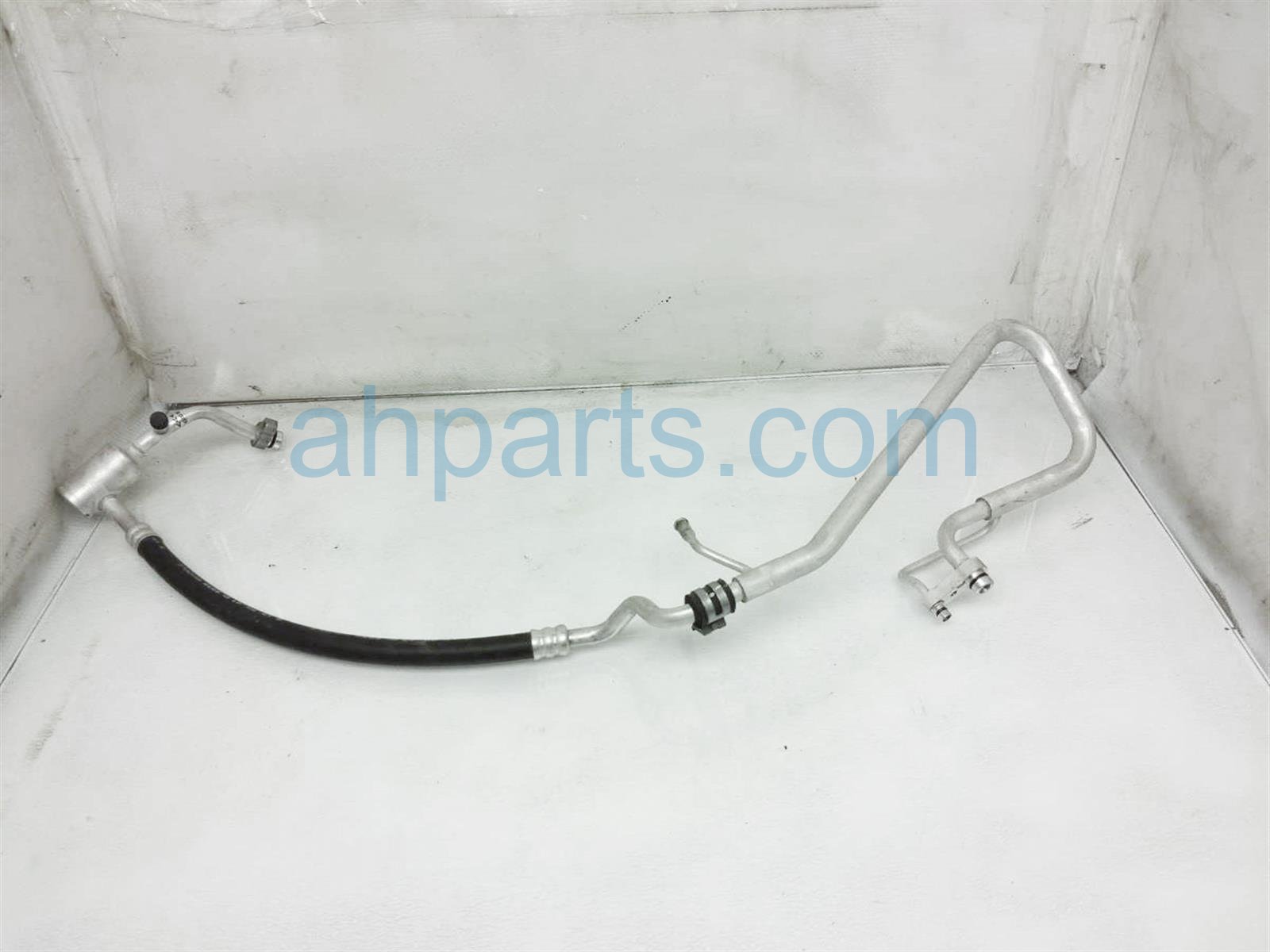 $45 Subaru AC SUCTION PIPE & HOSE