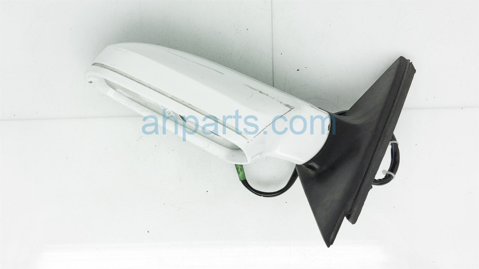 $125 Audi LH SIDE VIEW MIRROR - WHITE -SCUFFS