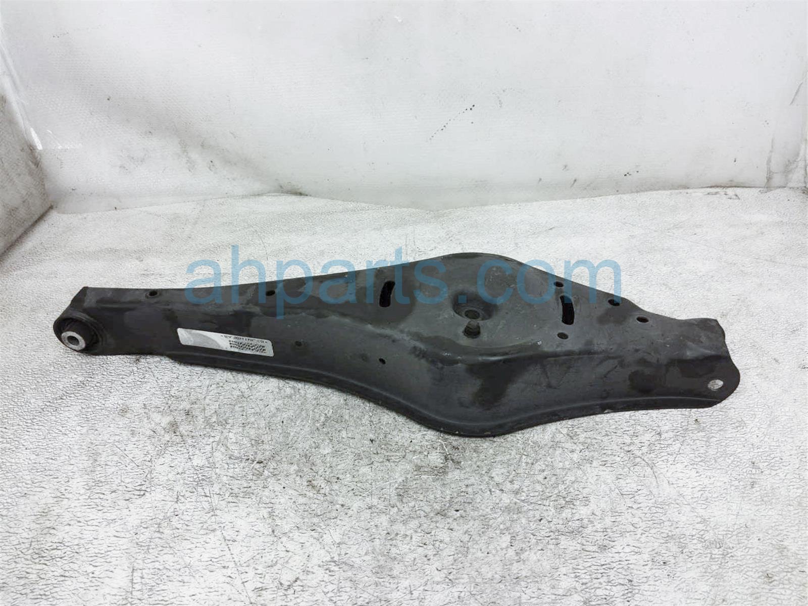 $25 Volkswagen RR/LH SPRING SEAT CONTROL ARM