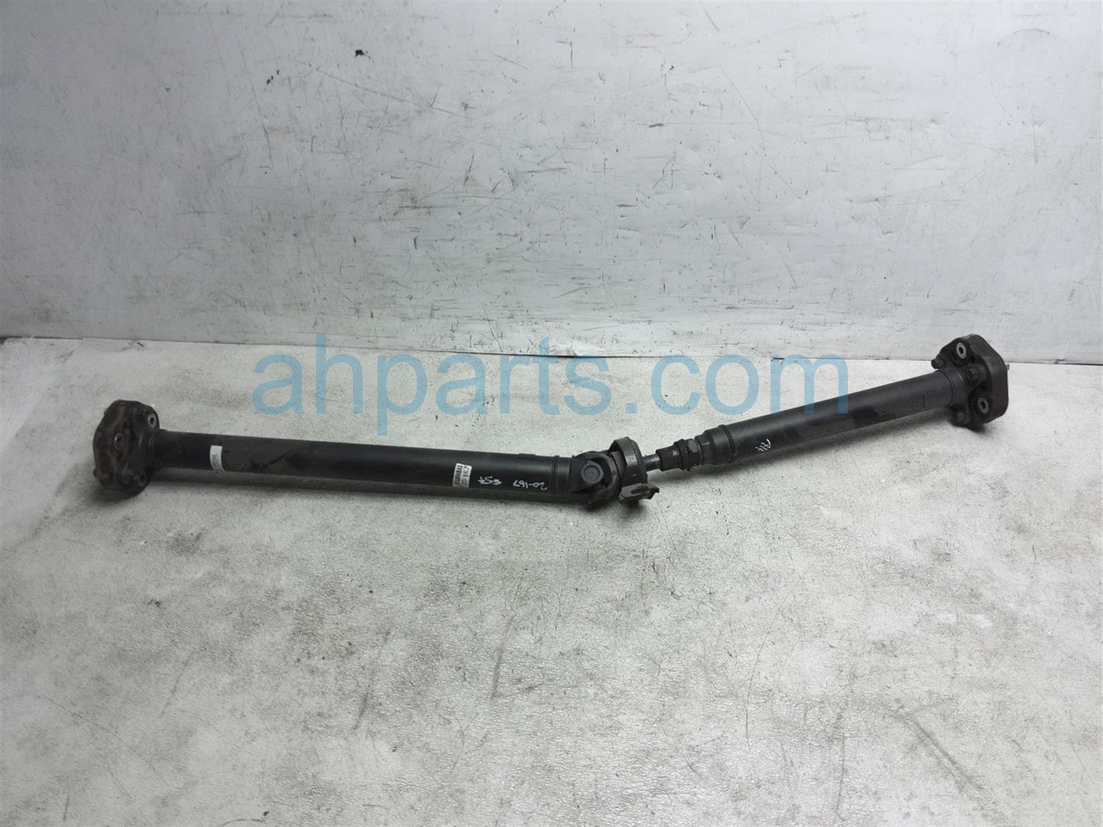 $125 Lexus REAR DRIVE / PROPELLER SHAFT