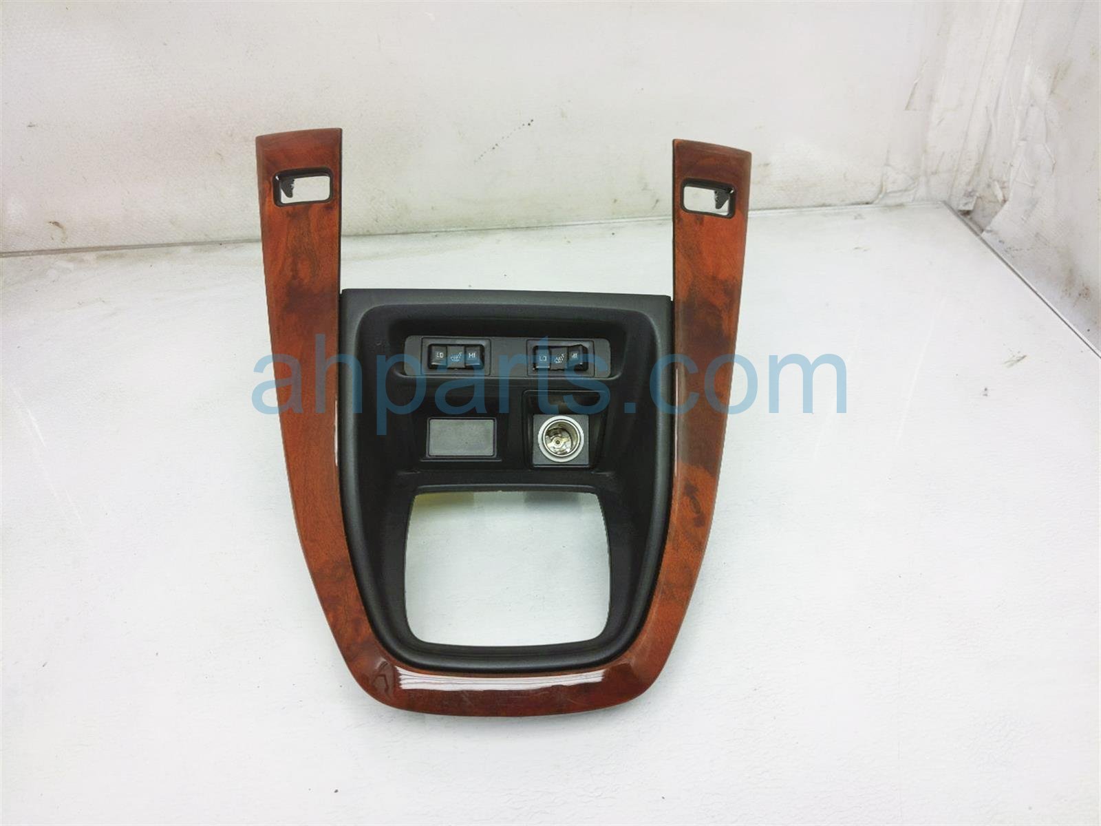 $40 Lexus CENTER CONSOLE BEZEL ORNAMENT TRIM