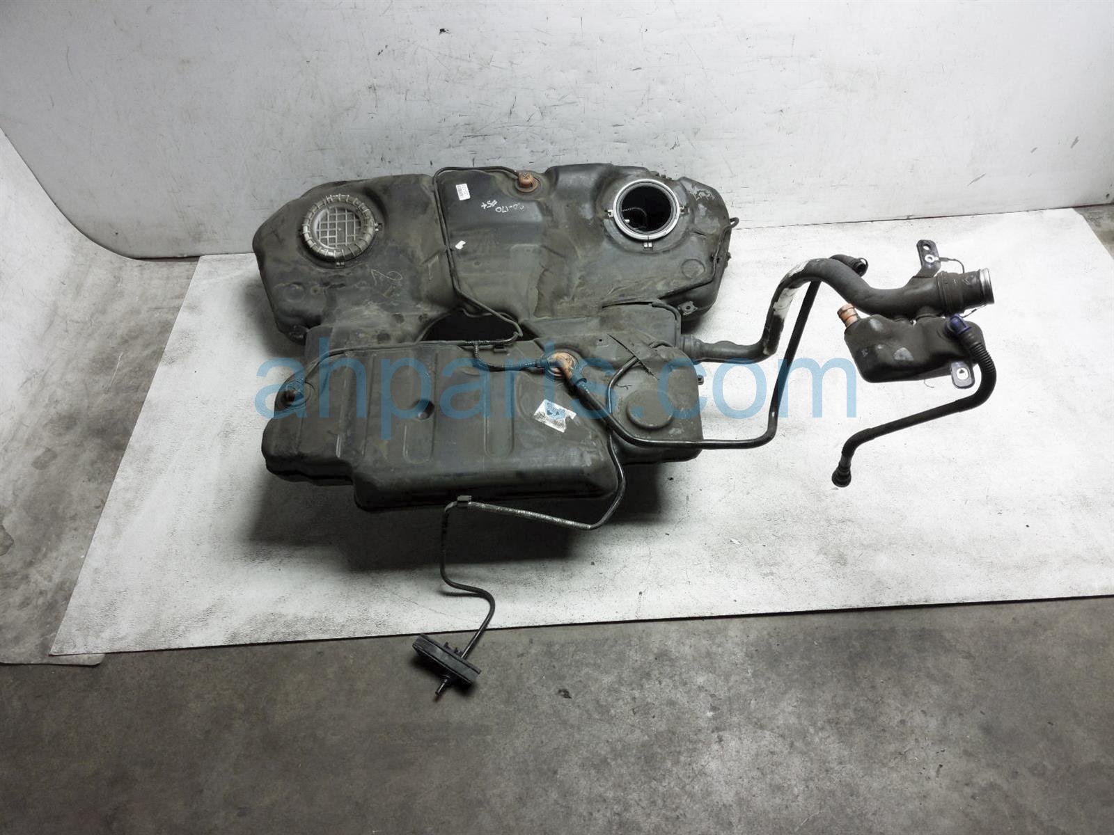 $89 Audi GAS / FUEL TANK