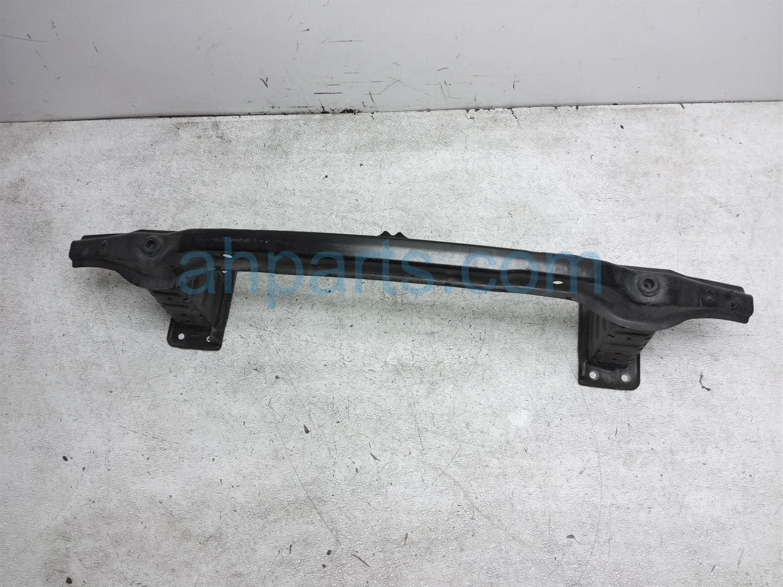 $85 BMW FRONT BUMPER REINFORCEMENT BAR