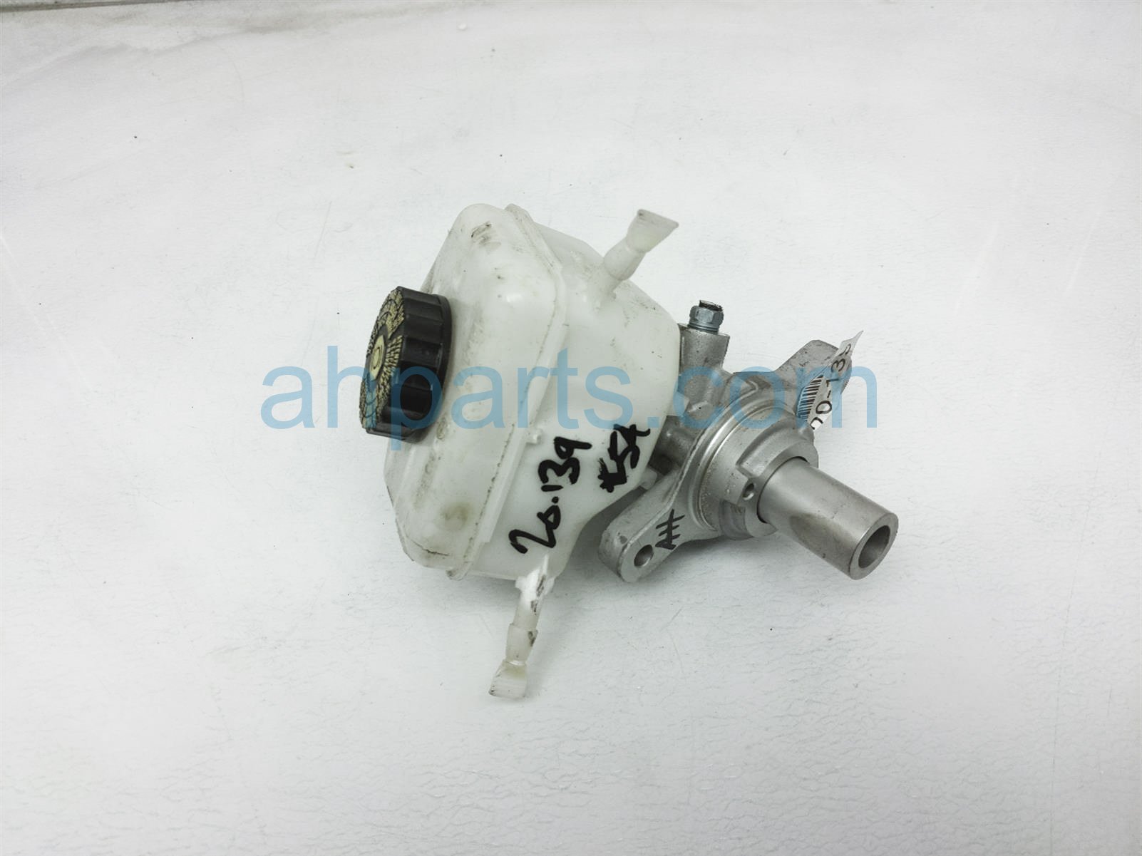 $39 BMW BRAKE MASTER CYLINDER