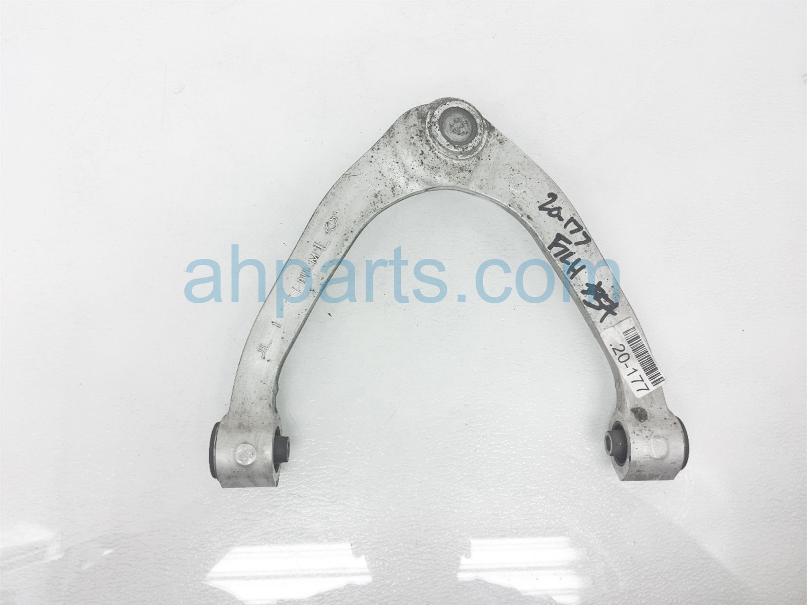 $40 Nissan FR/LH UPPER CONTROL ARM