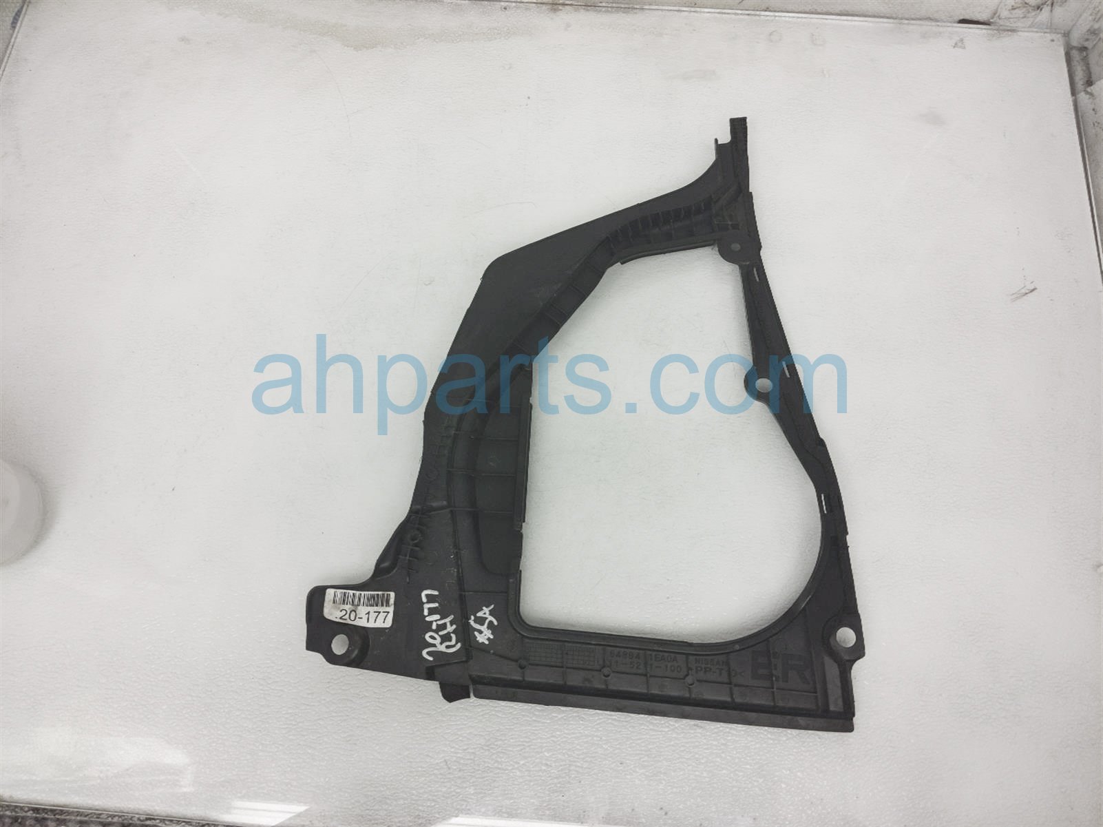 $20 Nissan LH BRAKE FLUID COVER BRACKET