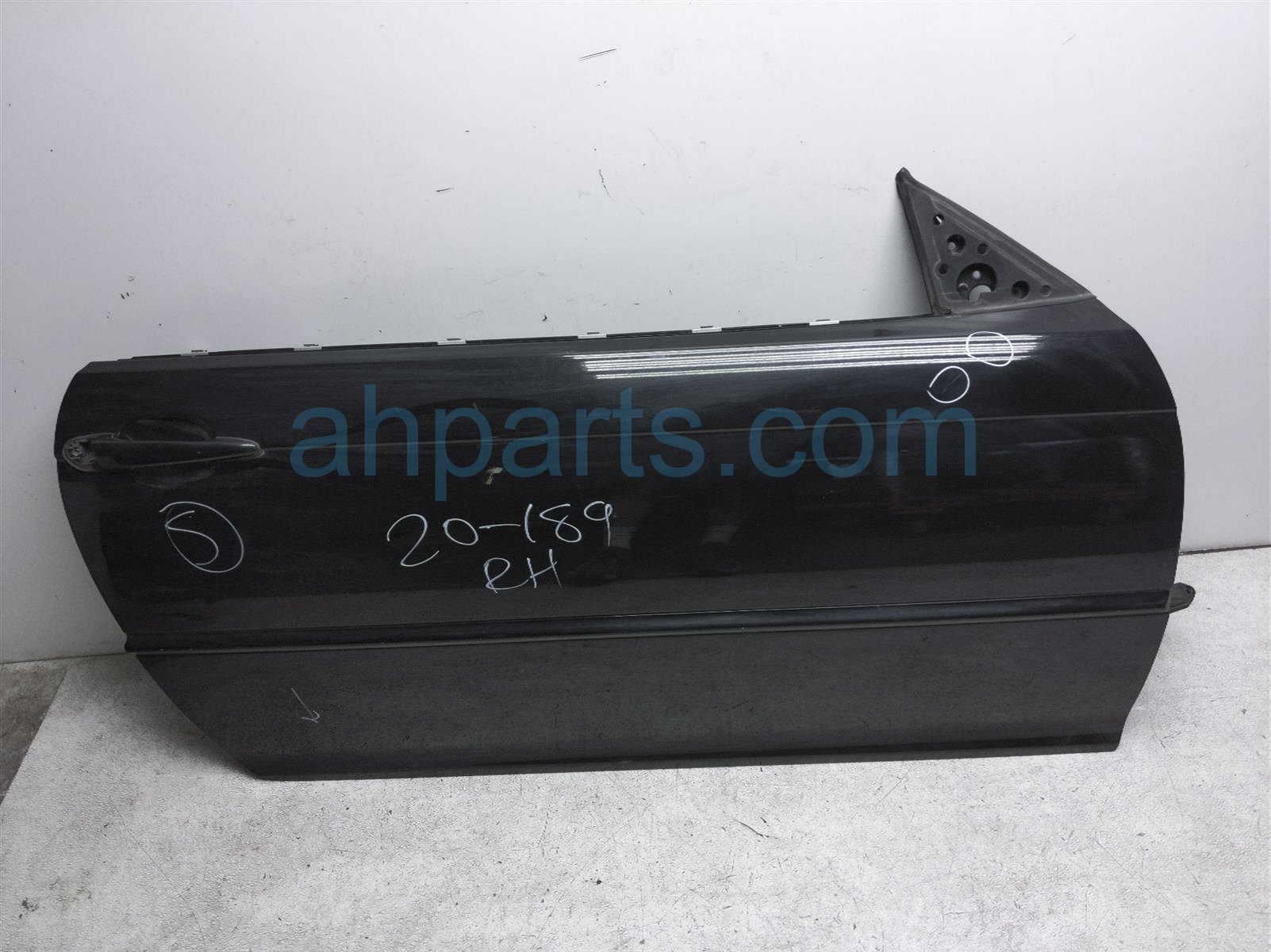 $95 BMW RH DOOR - BLACK - SHELL ONLY