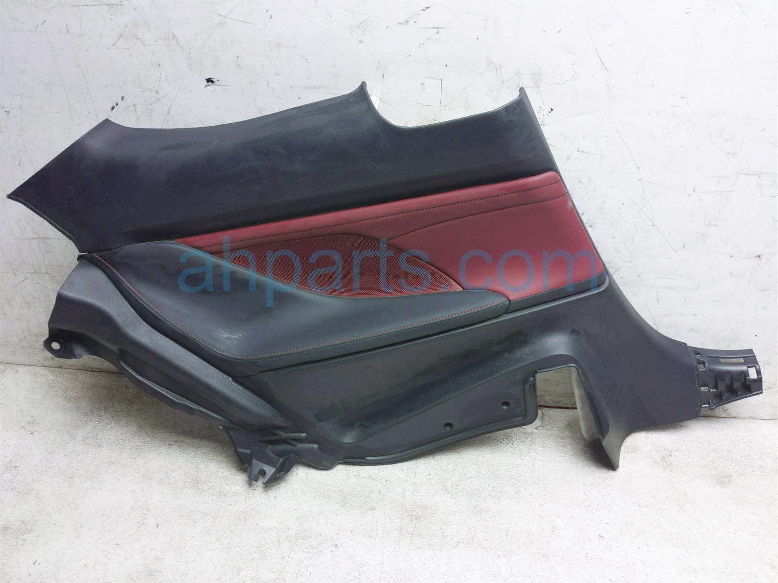 $125 Lexus LH INNER QUARTER PANEL TRIM BLK/RED