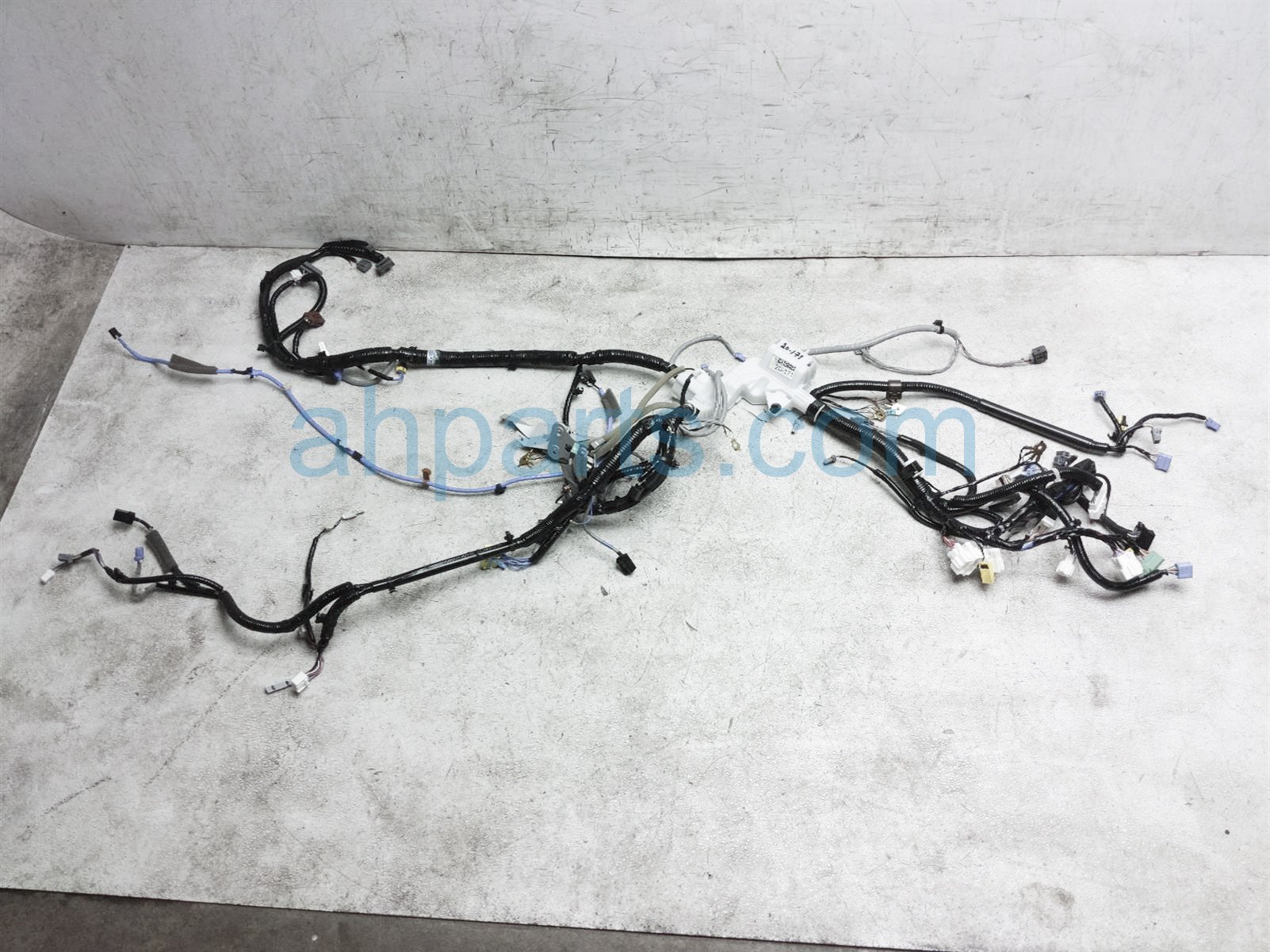 $125 Honda UNDER DASH HARNESS