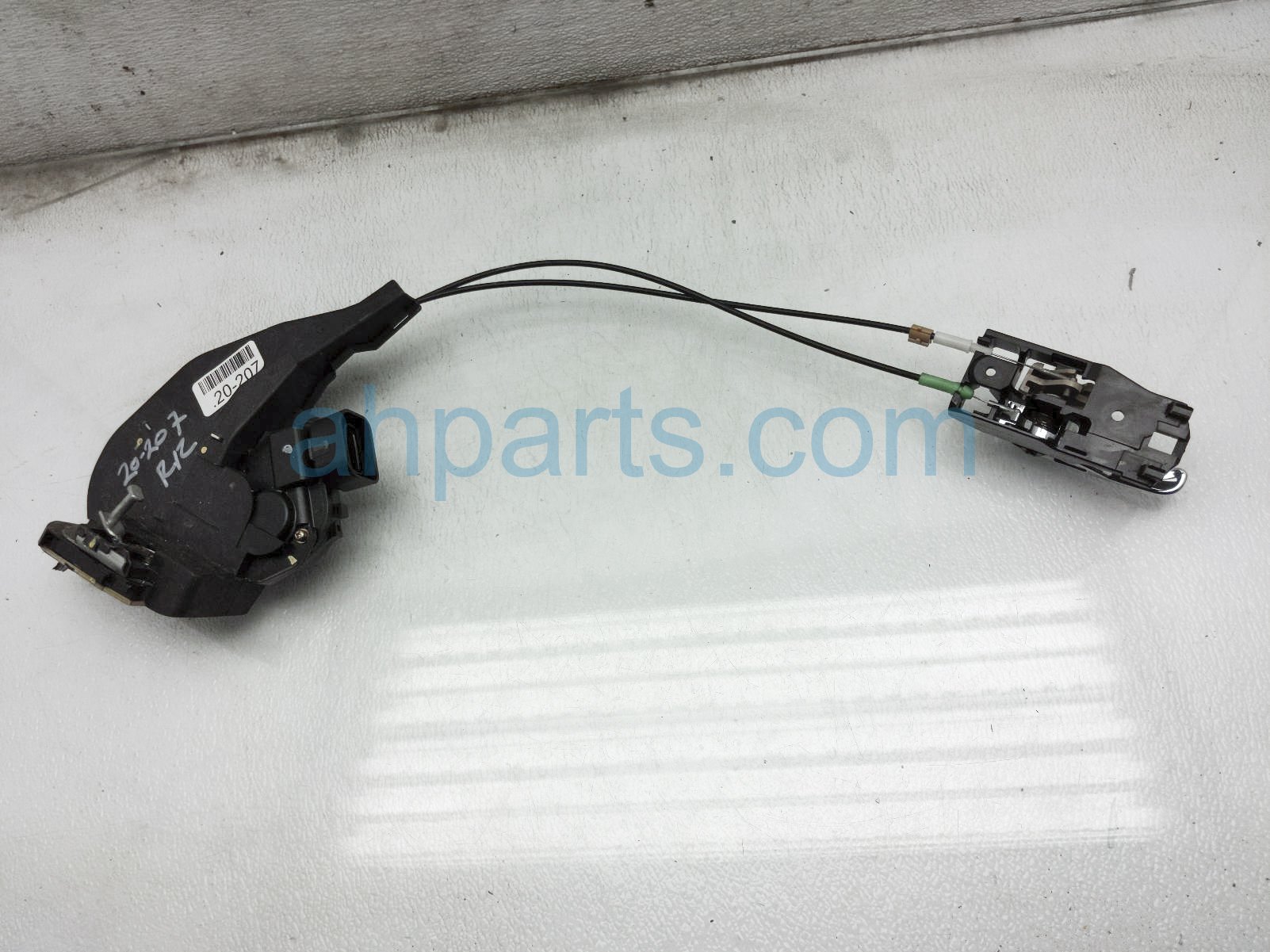 $35 Lexus RR/RH DOOR ACTUATOR LOCK