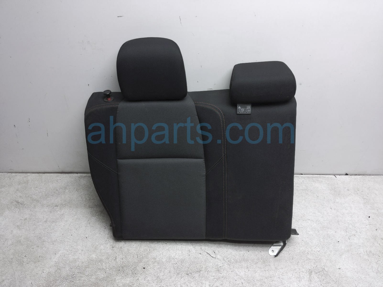 $69 Subaru RR/RH SEAT TOP CUSHION - BLACK CLTH