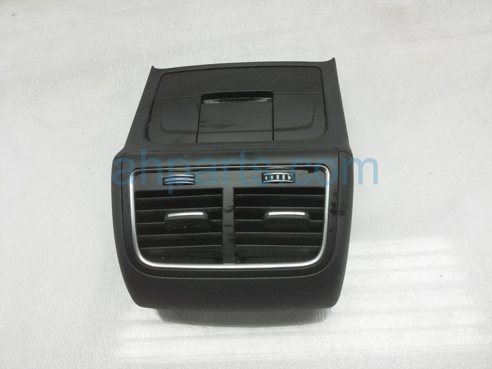 $35 Audi REAR VENT OUTLET