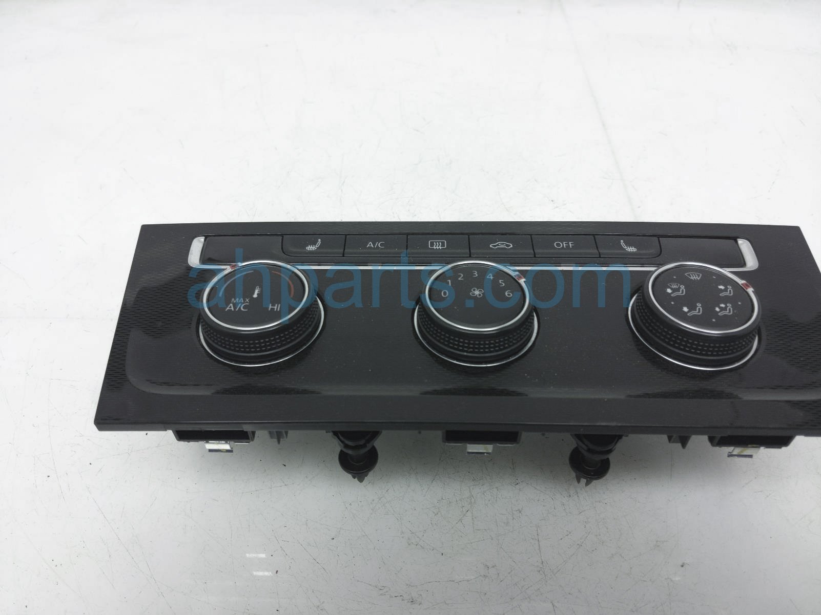 $65 Volkswagen HEATER/AC CONTROL(ON DASH)