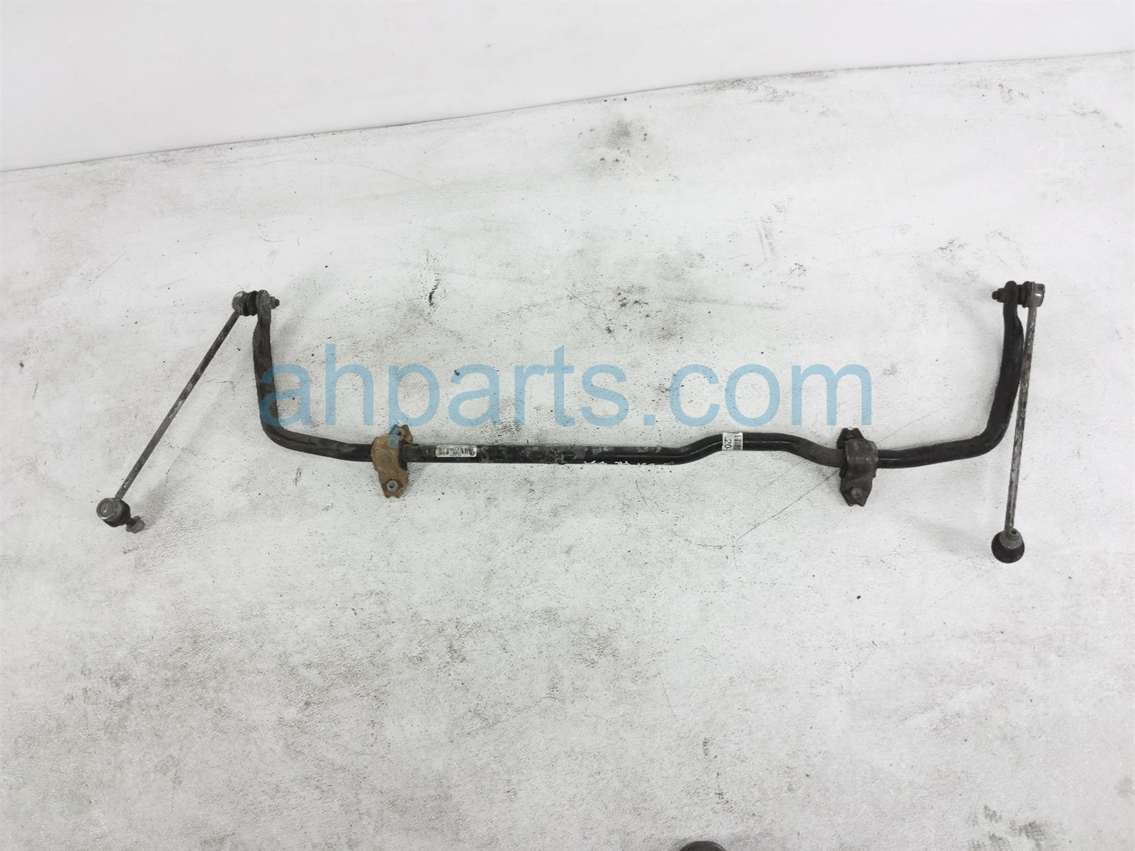 $70 Volkswagen FRONT STABILIZER / SWAY BAR