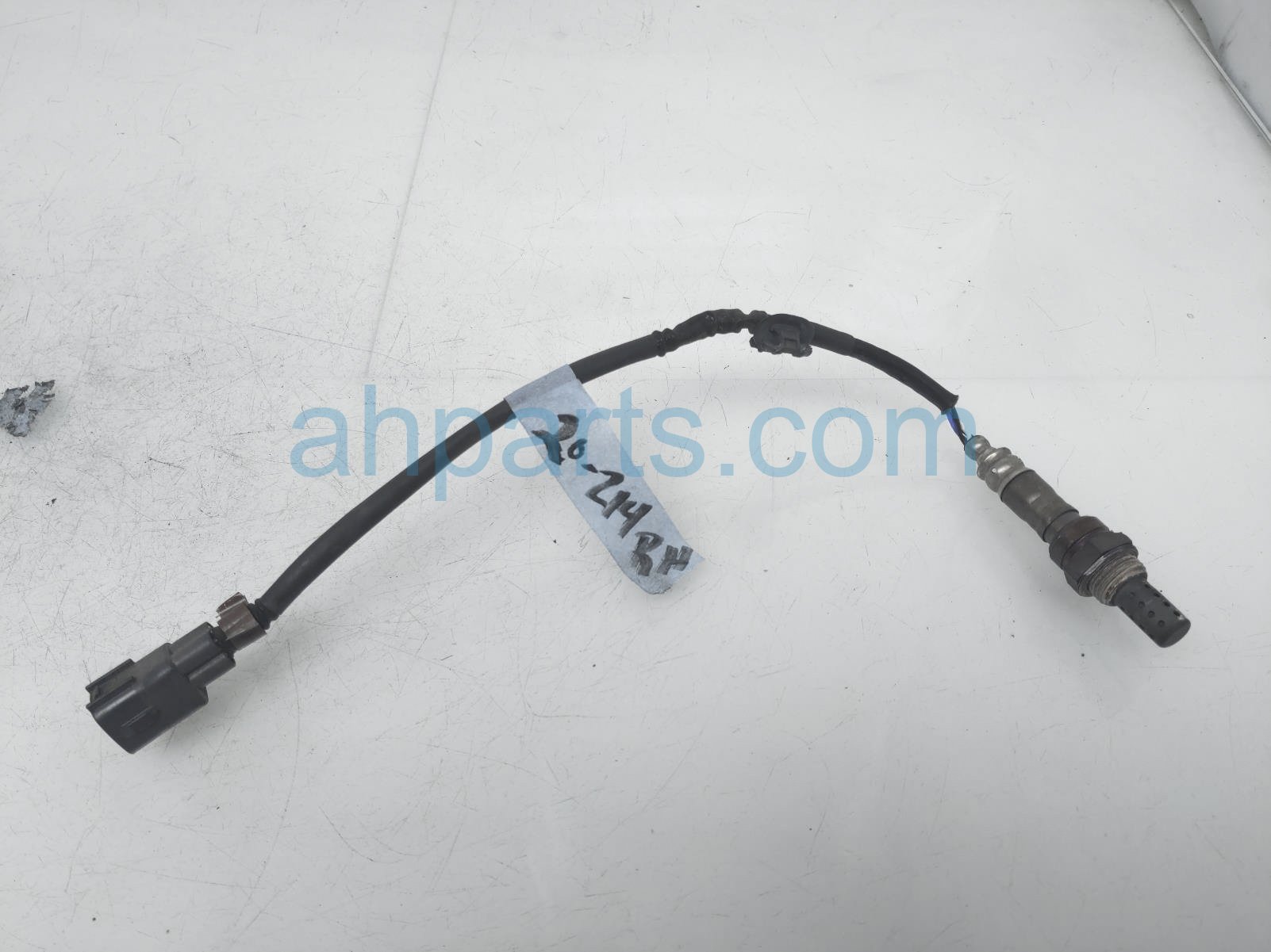 $35 Lexus RH MANIFOLD OXYGEN SENSOR