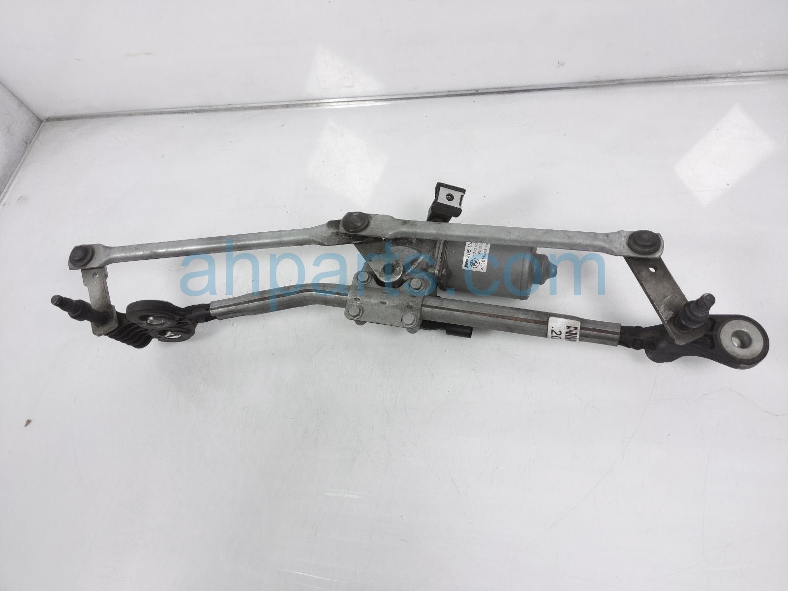 $75 BMW WINDSHIELD WIPER MOTOR ASSY