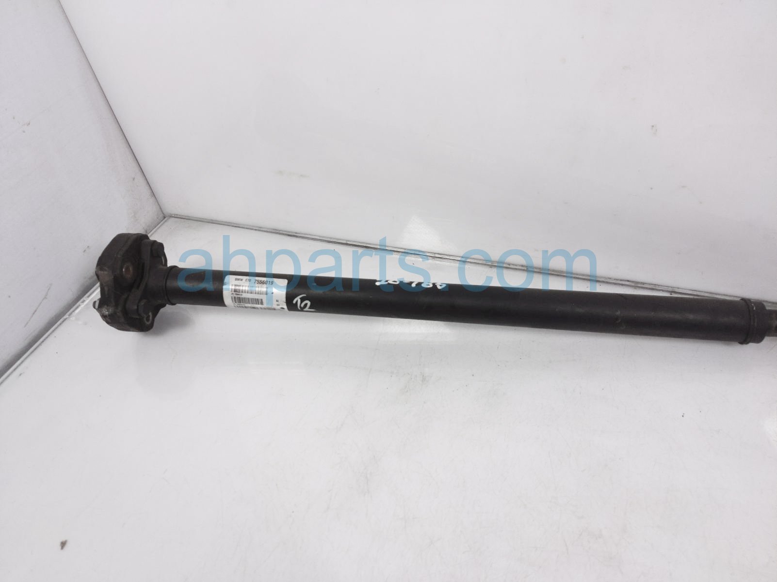 $75 BMW PROPELLER DRIVE SHAFT - AWD 3.0L AT