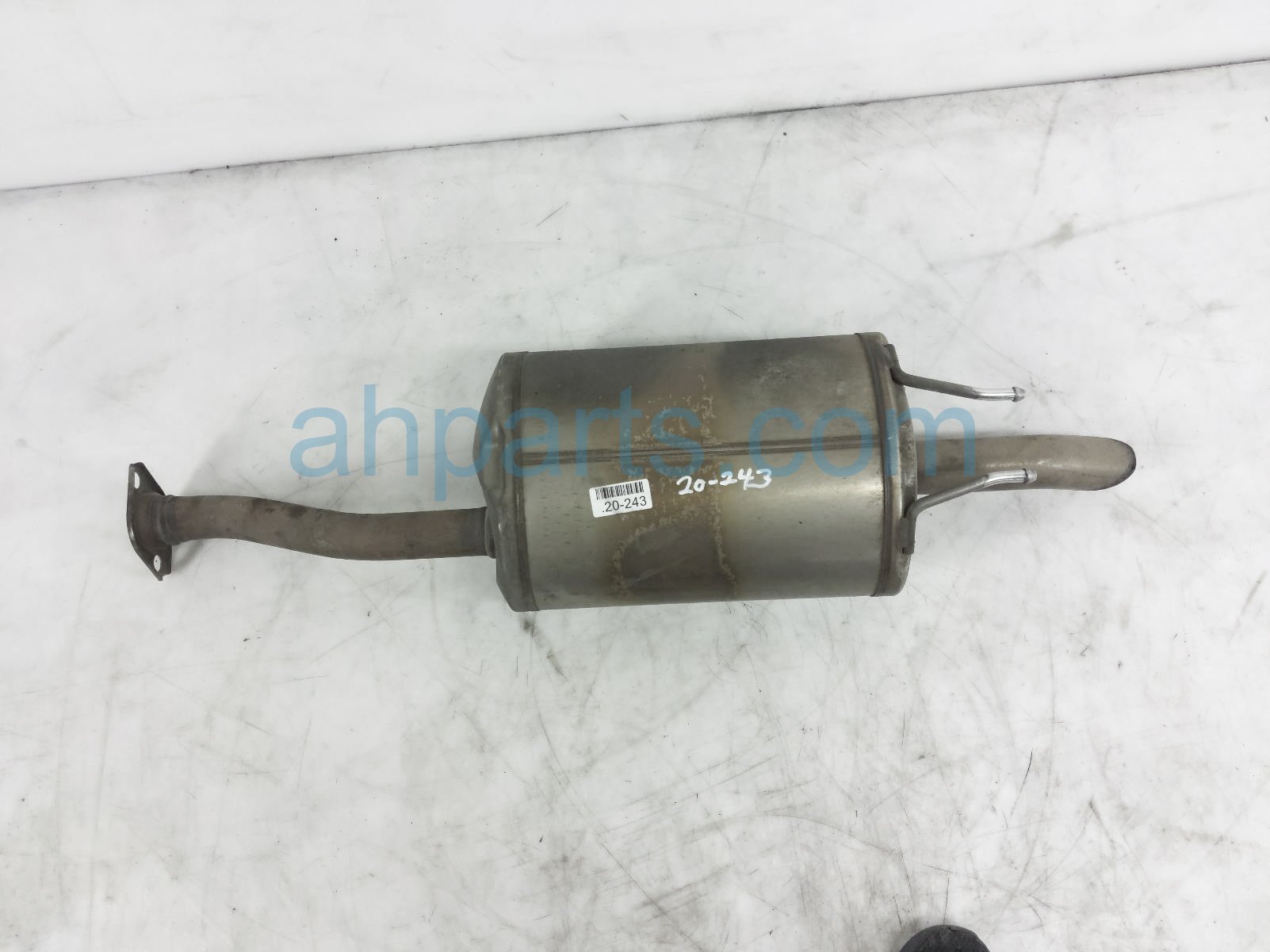 $60 Honda EXHAUST MUFFLER ASSY - LX