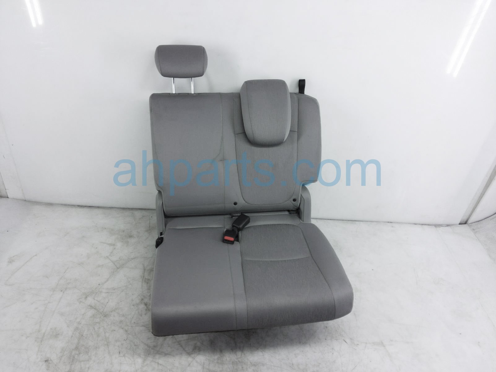 $200 Honda 3RD ROW LH SEAT - GREY CLOTH