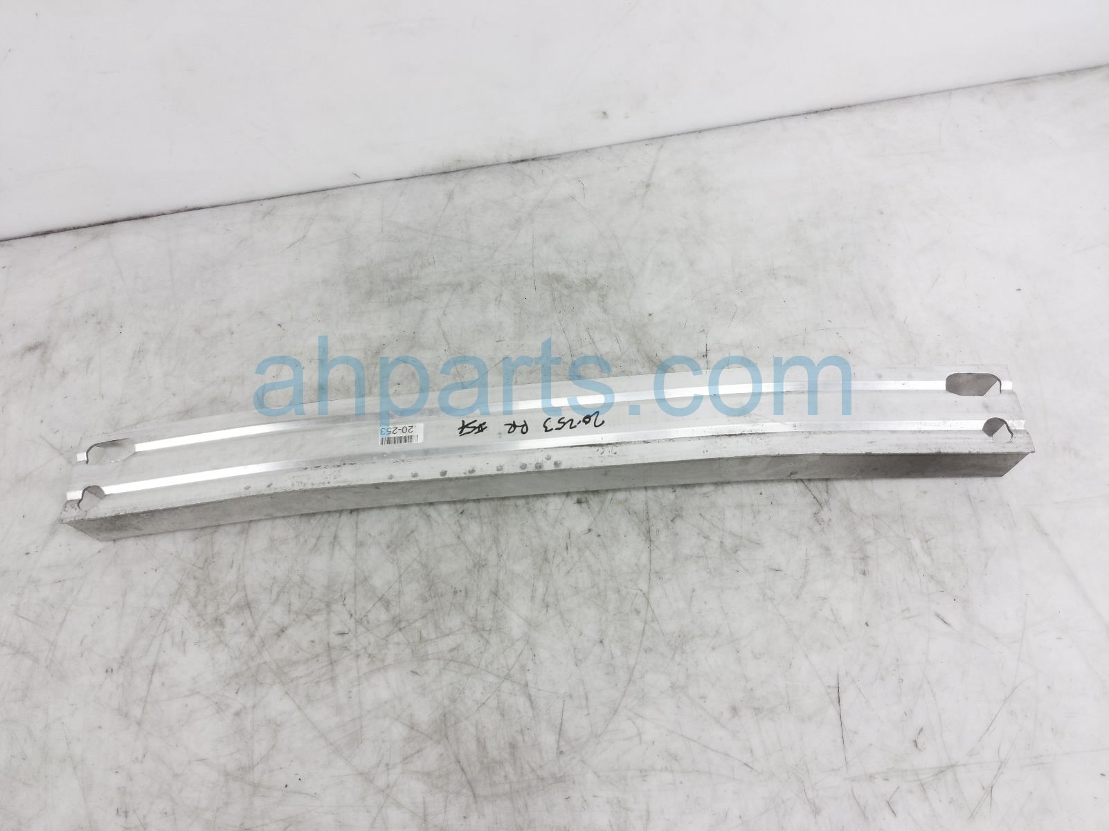 $145 Toyota REAR BUMPER REINFORCEMENT BAR - NIQ