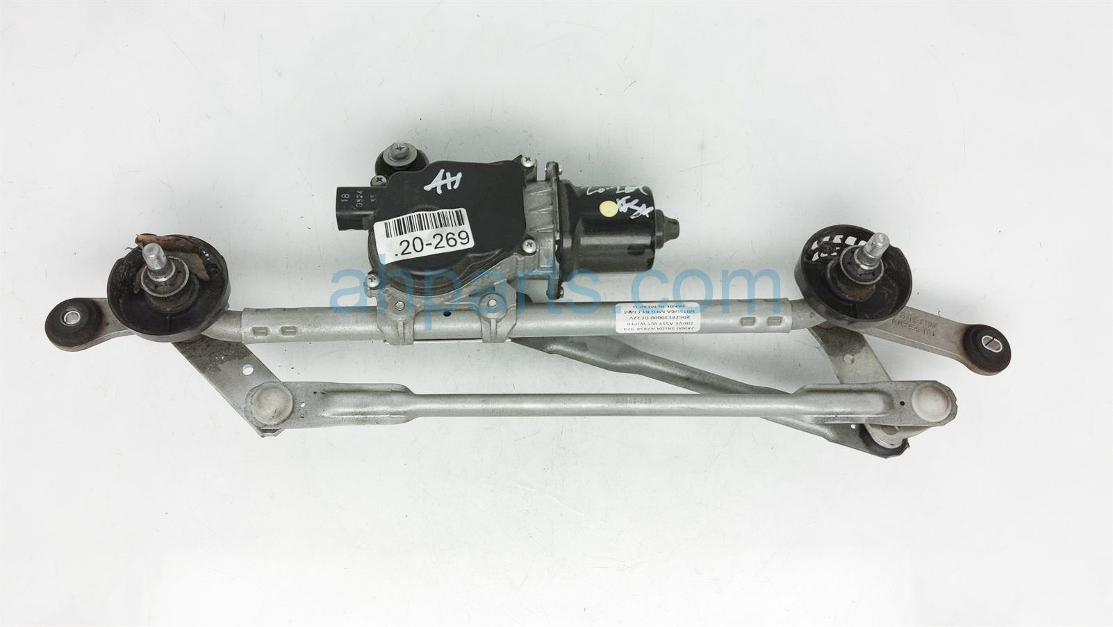 $65 Nissan WINDSHIELD WIPER MOTOR ASSY