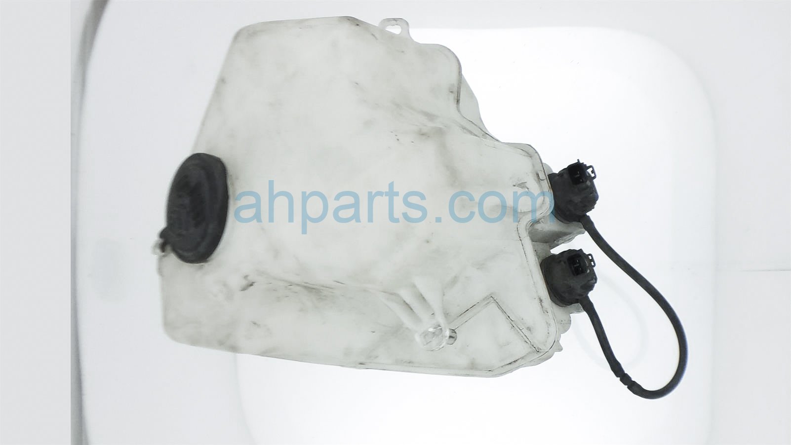 $34 Toyota WINDSHIELD WASHER RESERVOIR TANK