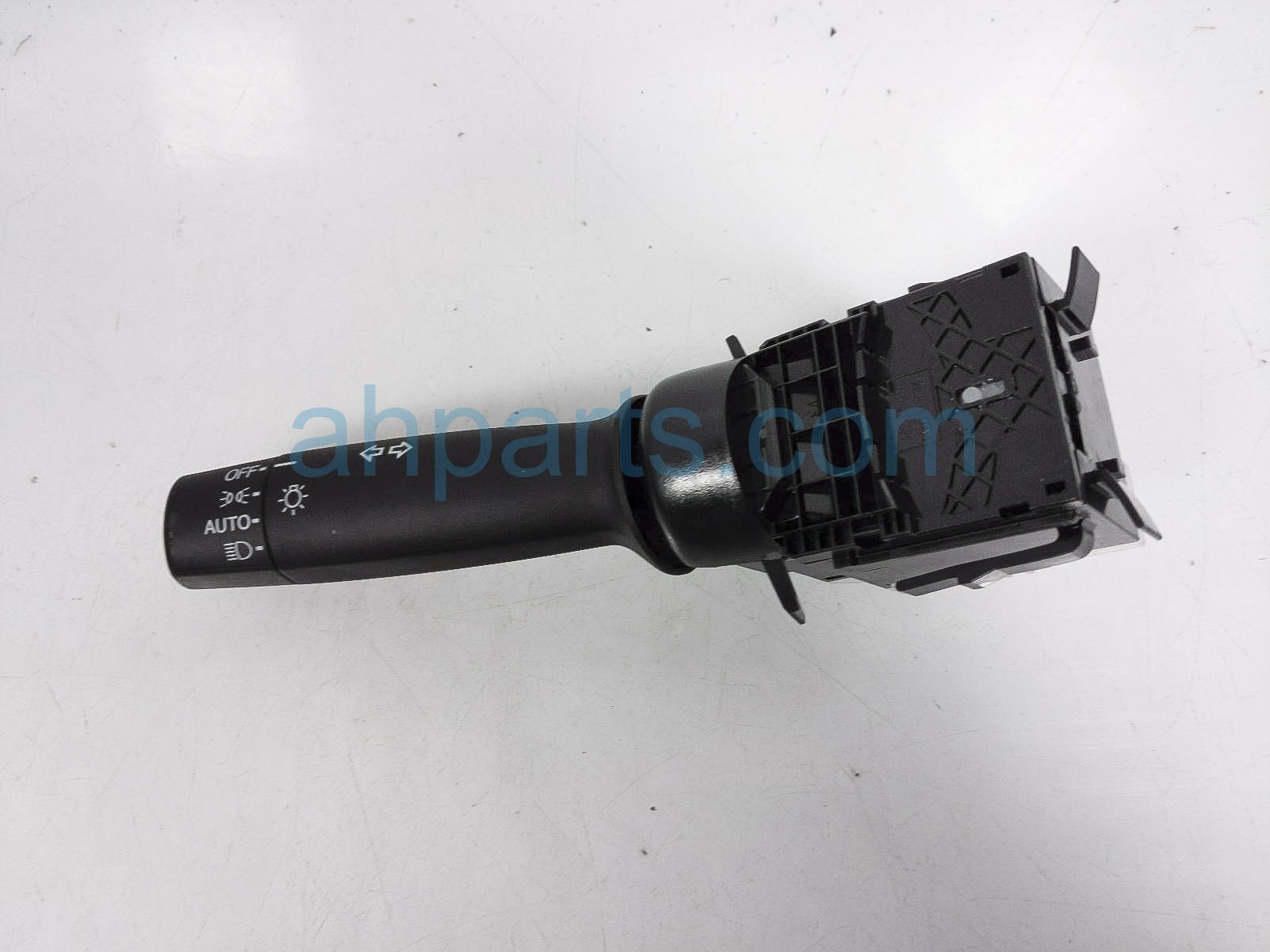 $24 Honda HEADLAMP / SIGNAL COLUMN SWITCH