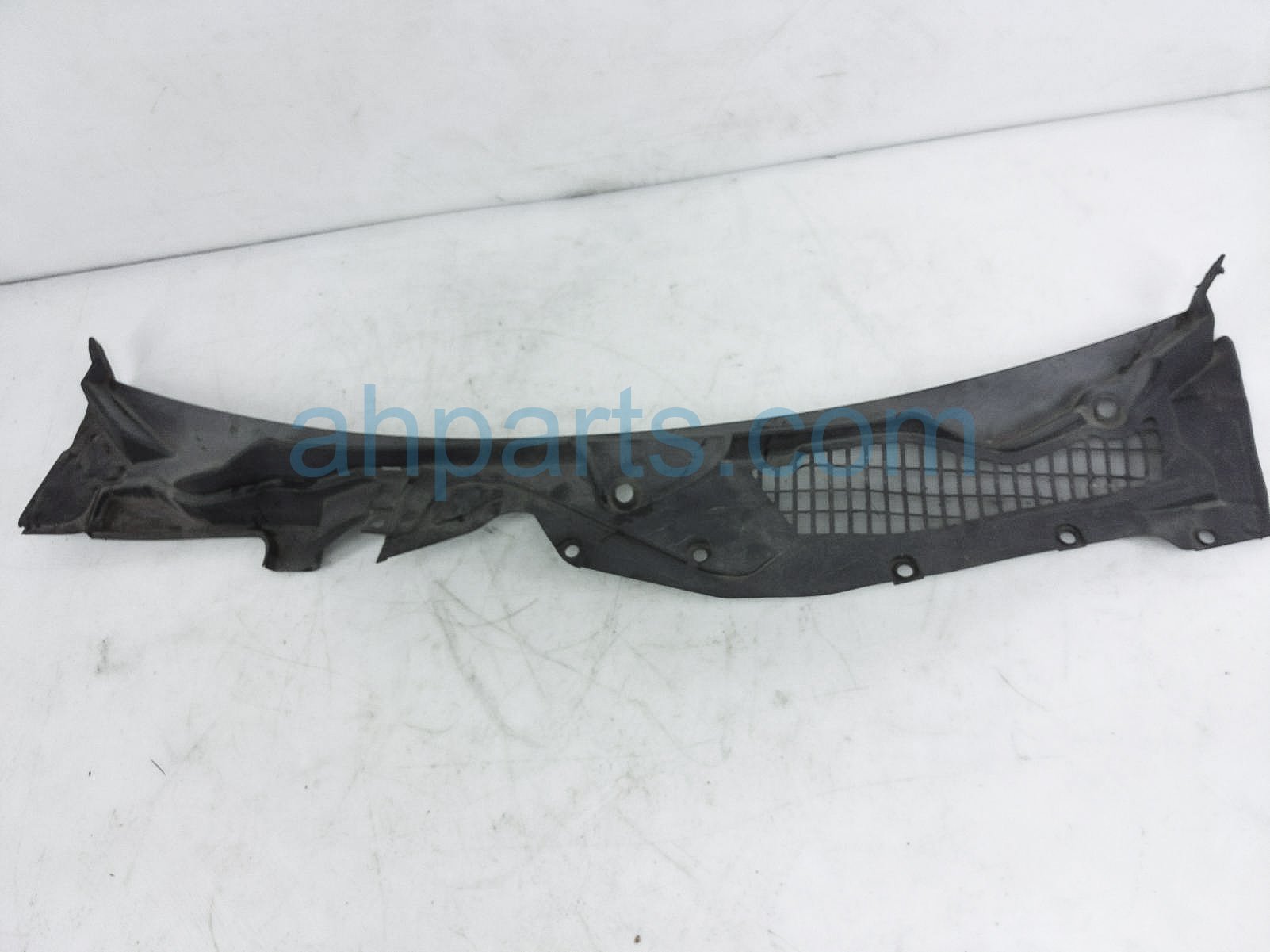 $75 Ford WINDSHIELD COWL ASSY