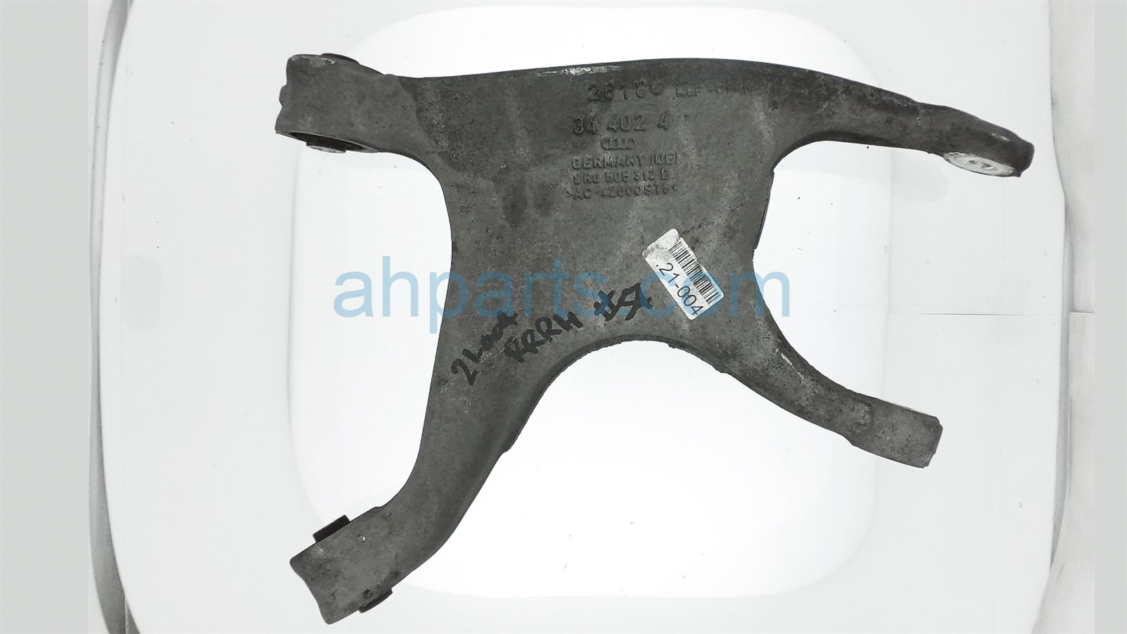 $65 Audi RR/RH LOWER CONTROL ARM