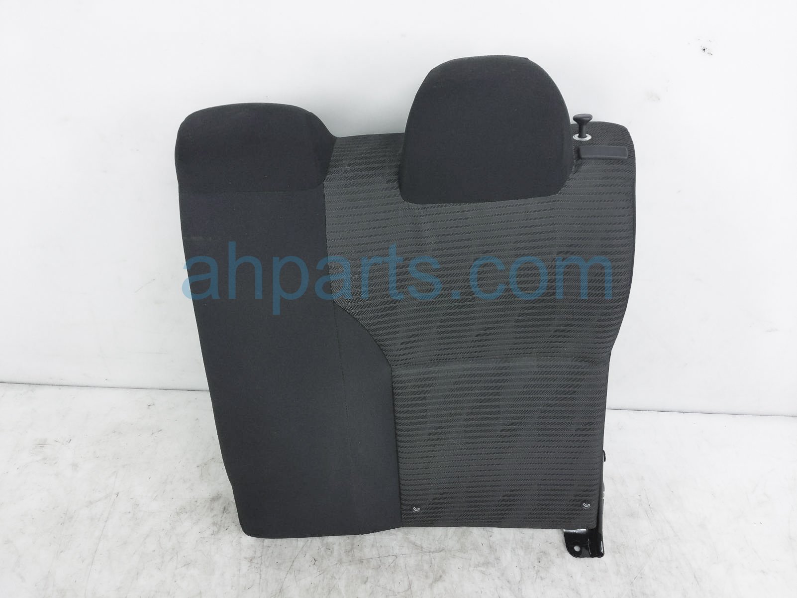 $45 Nissan RR/LH SEAT TOP CUSHION - BLACK SV