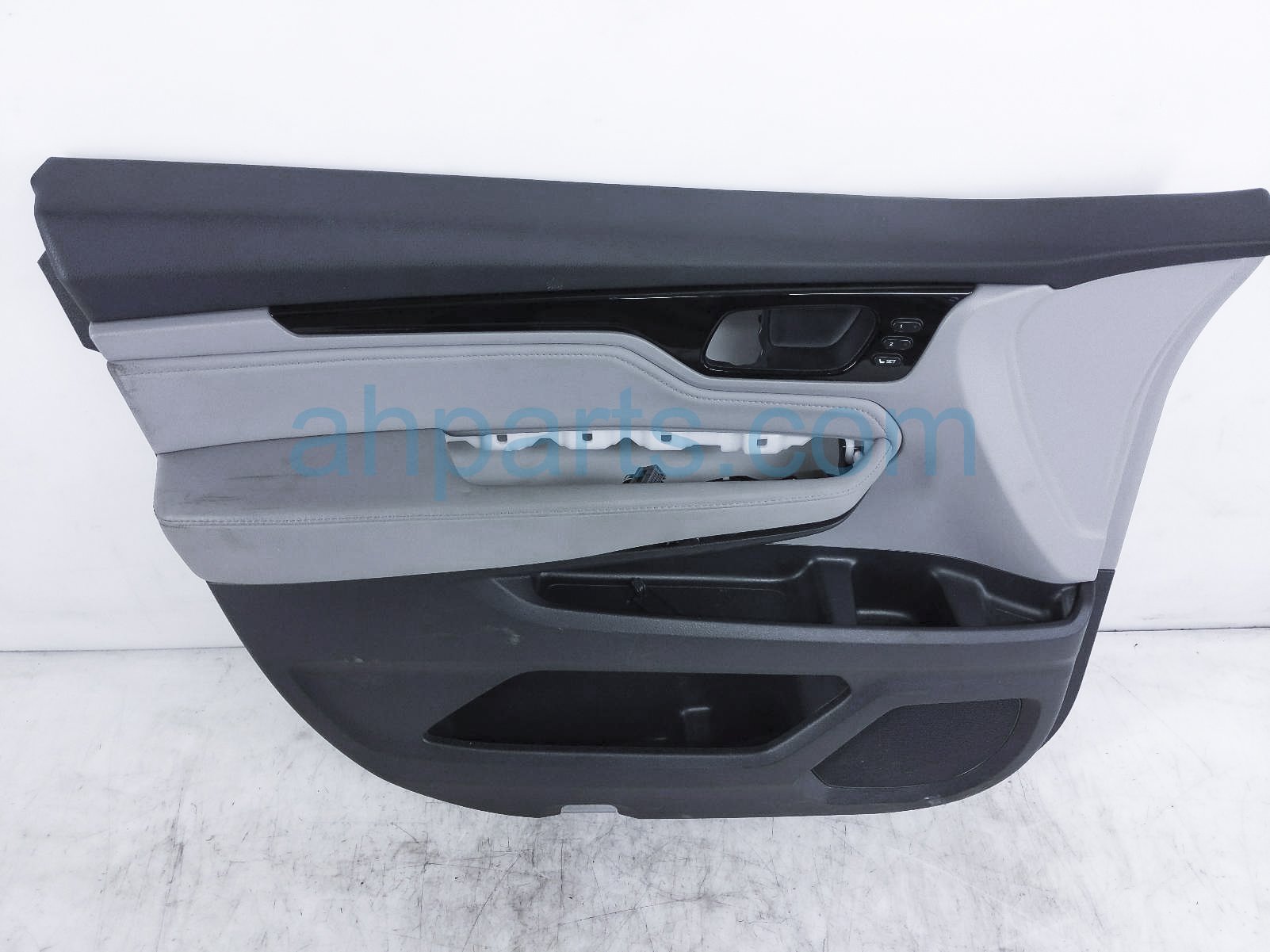 $99 Honda FR/LH INTERIOR DOOR PANEL - GREY*