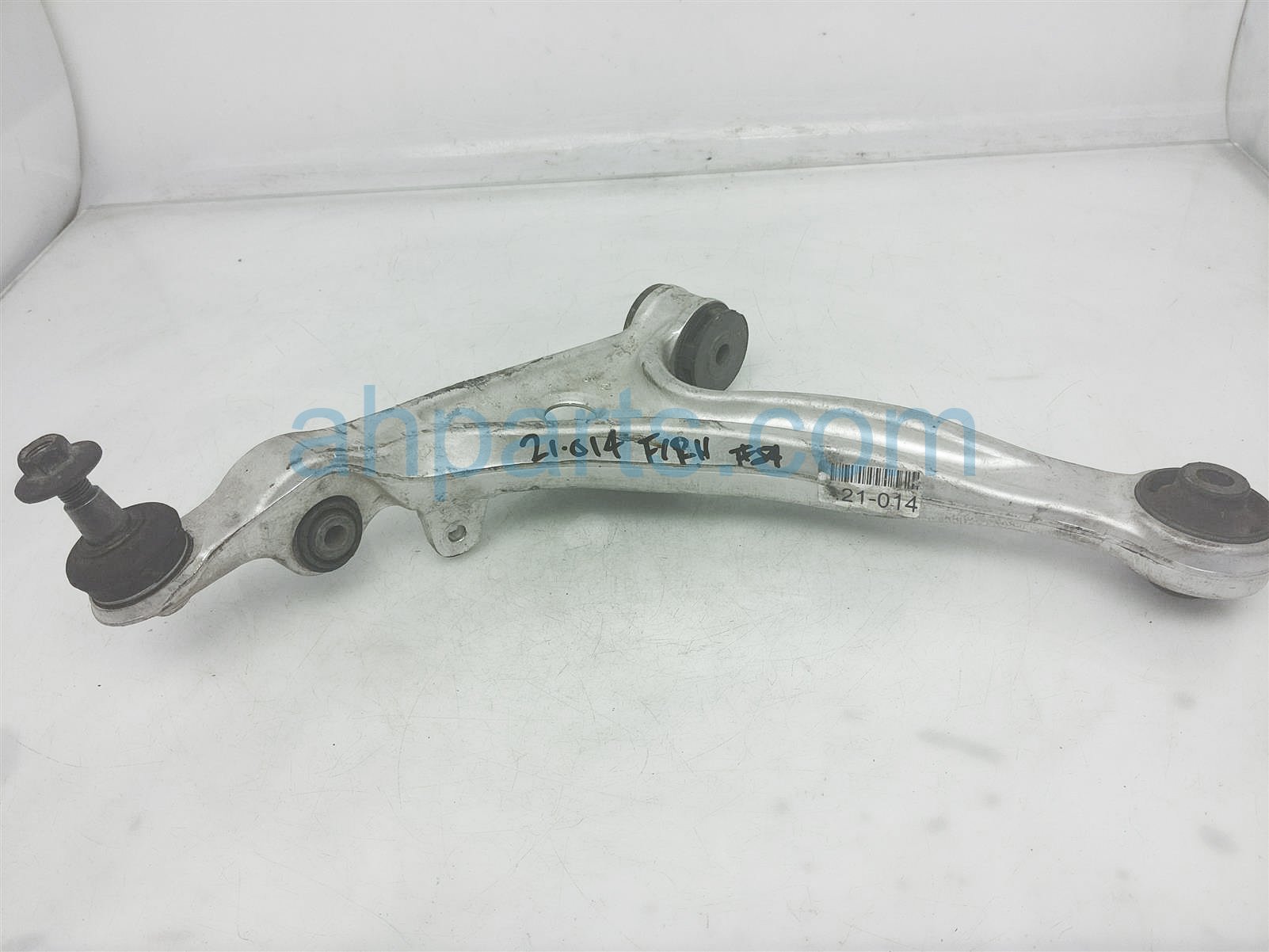 $70 Mazda FR/RH LOWER CONTROL ARM