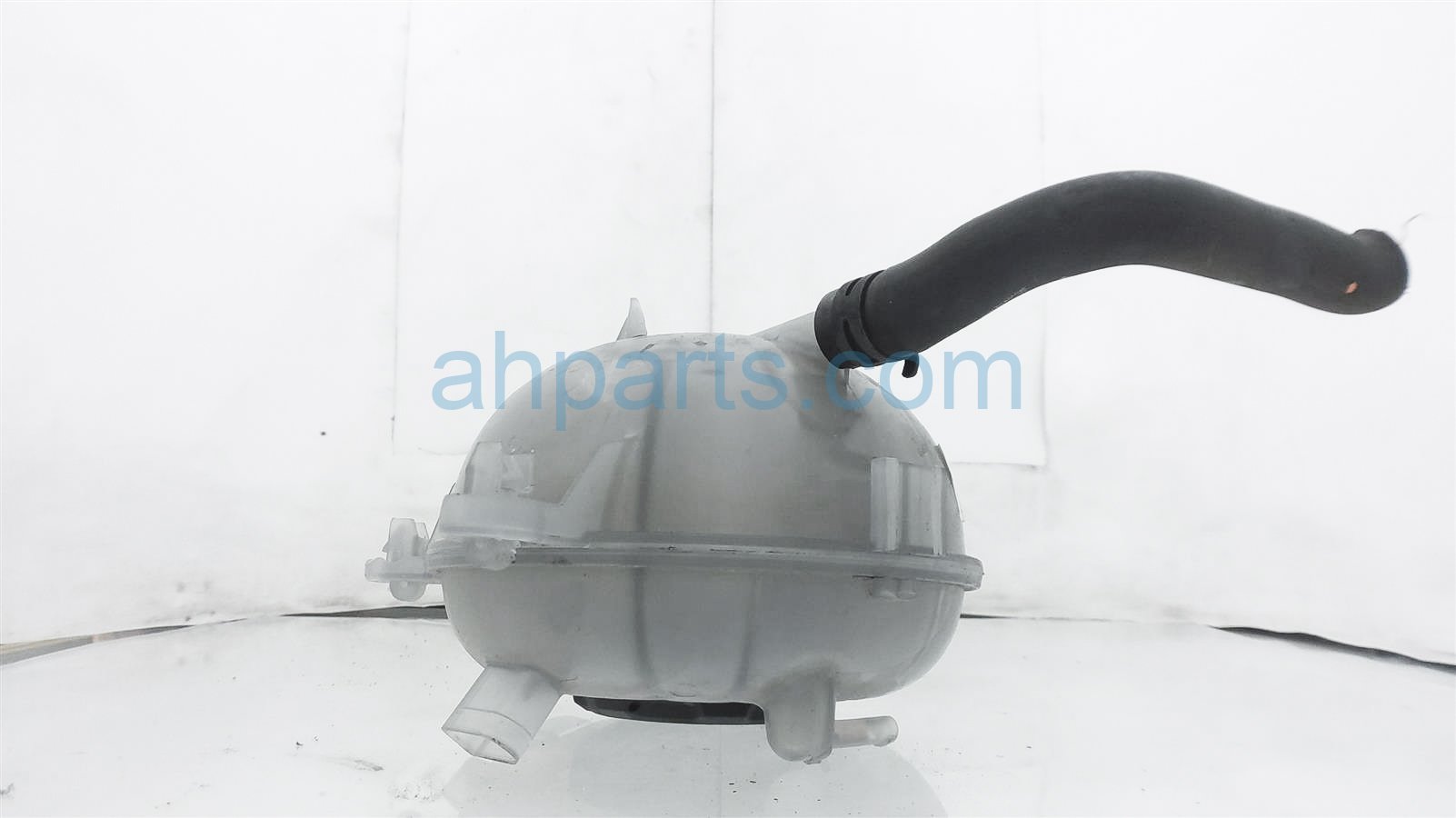 $18 Volkswagen RADIATOR EXPANSION TANK RESERVOIR