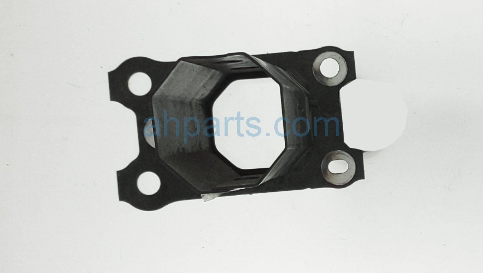 $10 Mazda FR/RH LOWER SUB FRAME BRACKET