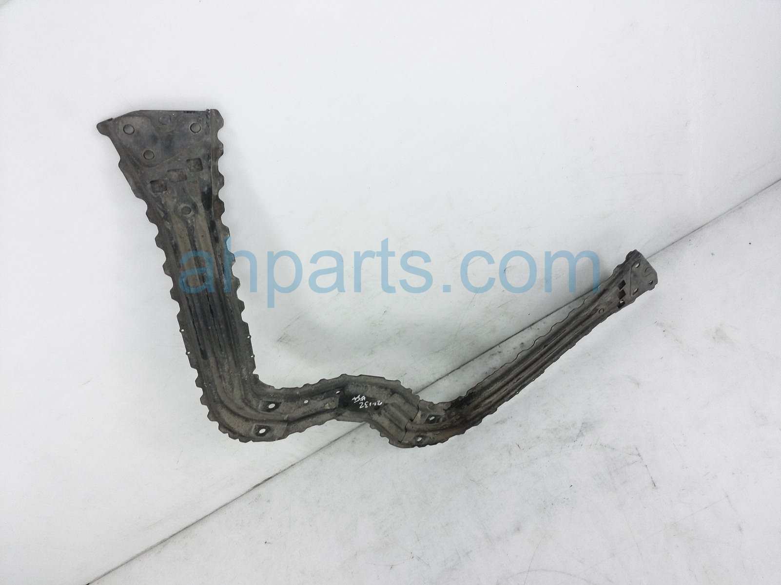 $49 Nissan FRONT TUNNEL CROSS BRACE -3.5L  M/T