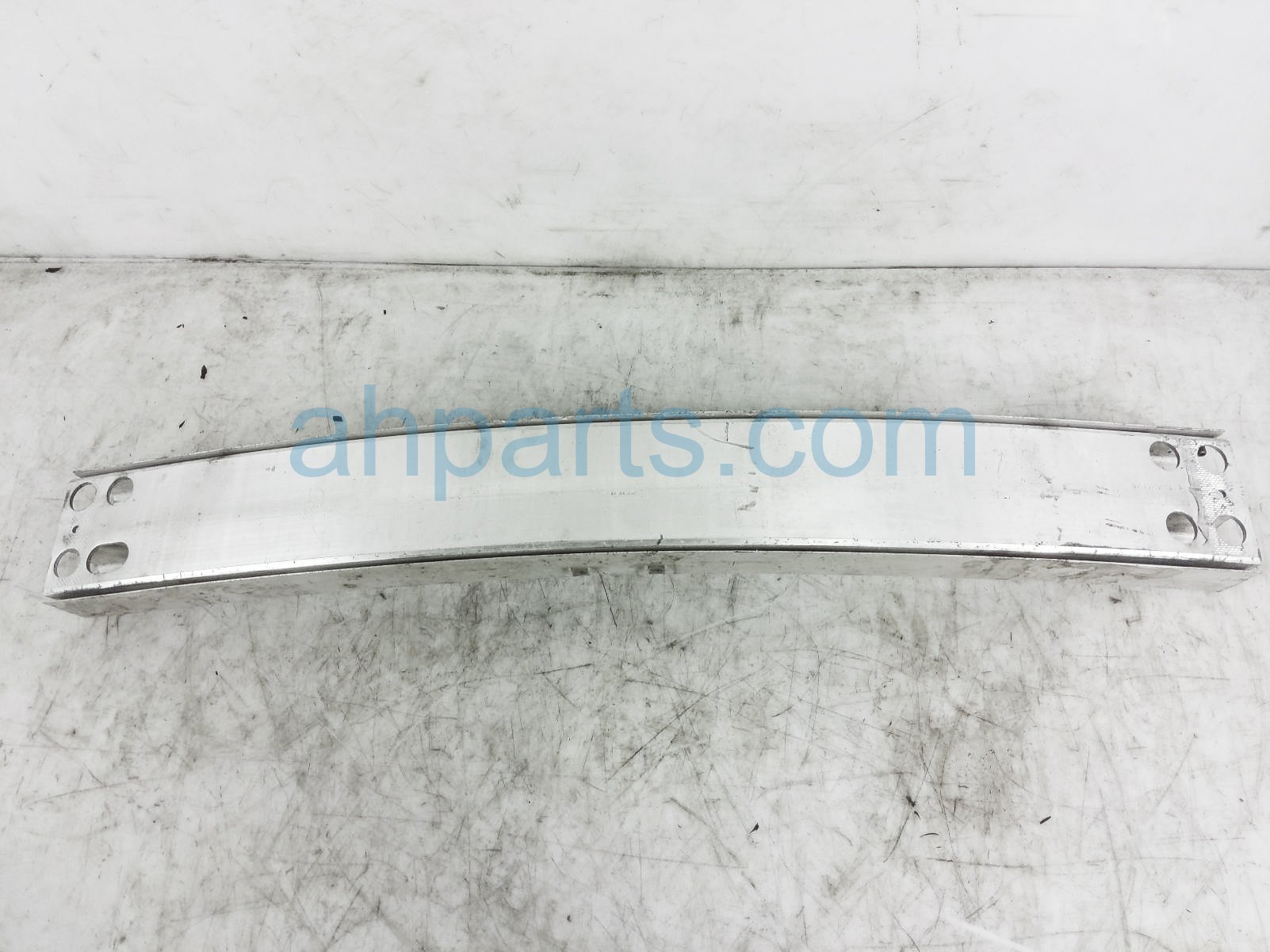 $120 Nissan BUMPER FRONT REINFORCEMENT BAR*