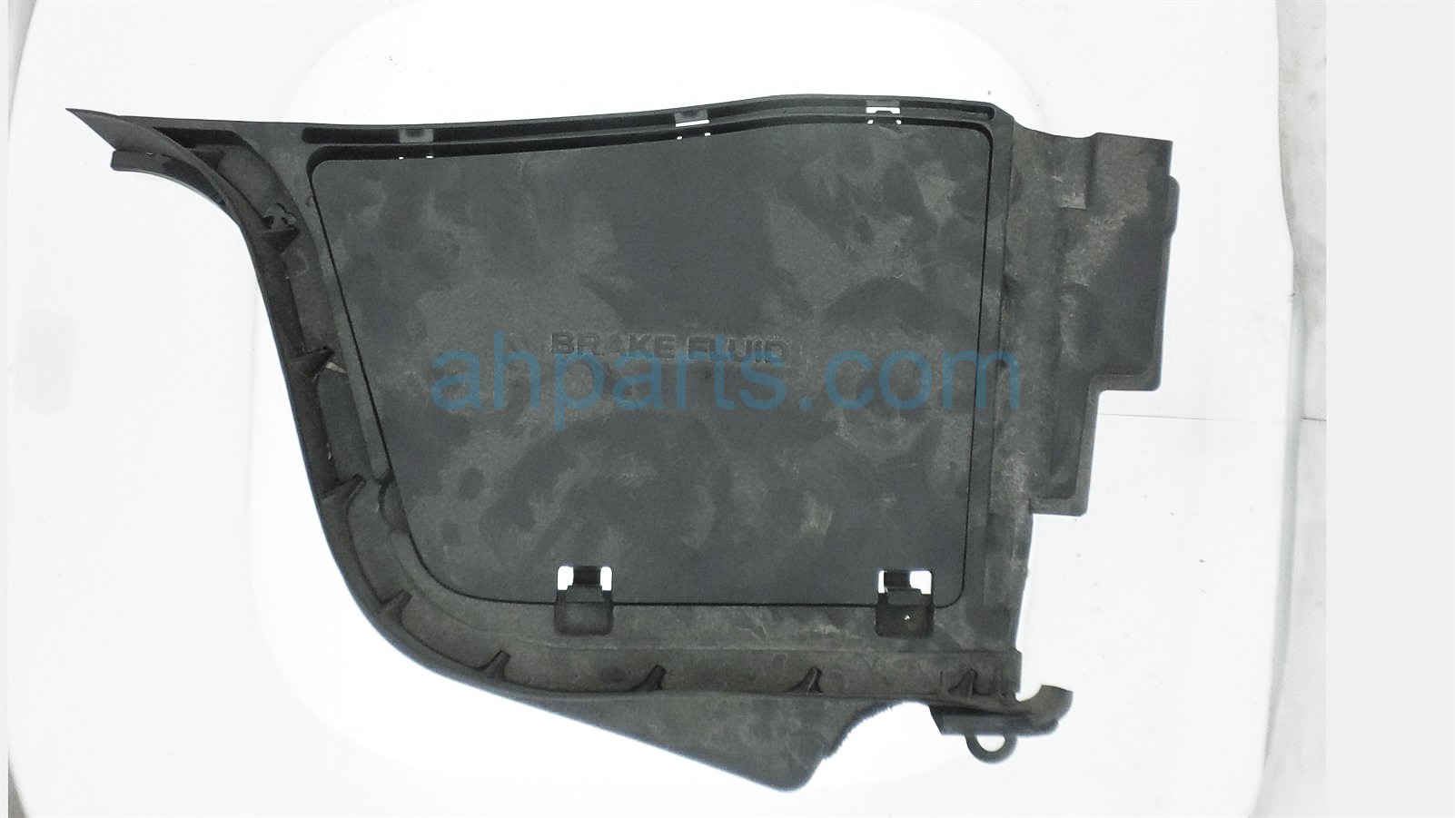 $15 Infiniti LH BRAKE FLUID ENGINE ROOM COVER