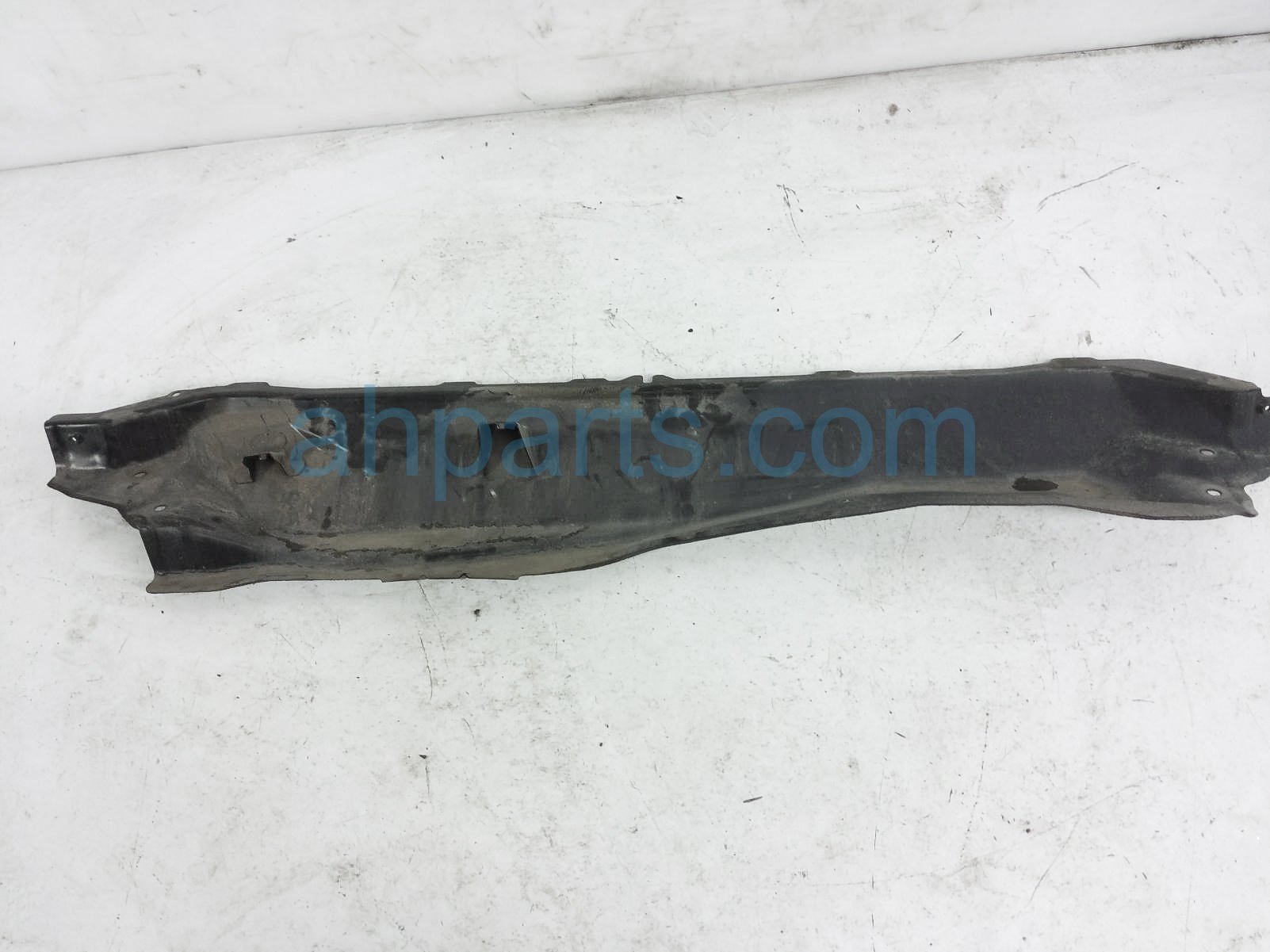 $39 Nissan WINDSHIELD METAL COWL ASSY