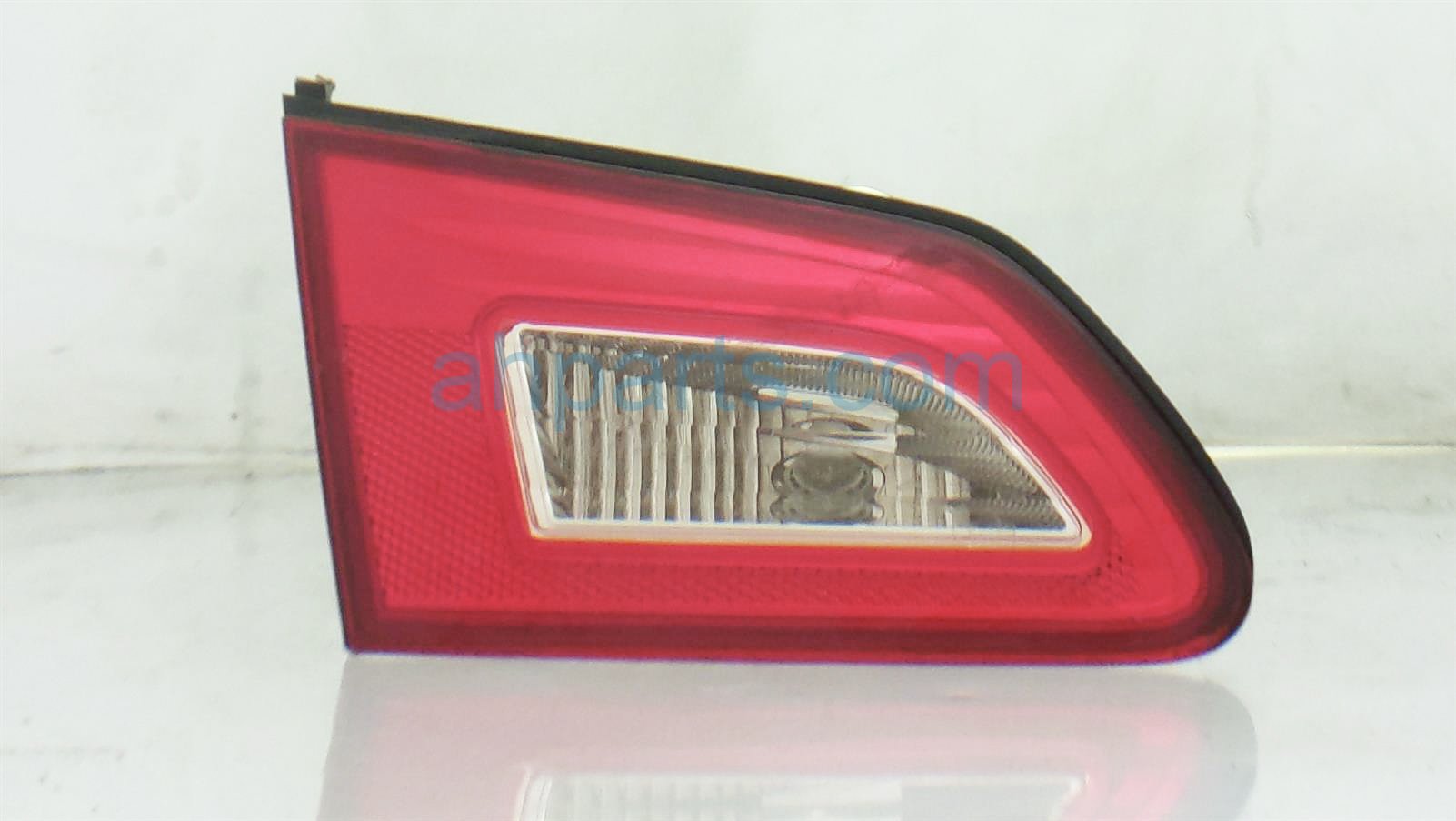 $30 Infiniti LH TAIL LAMP (ON TRUNK)