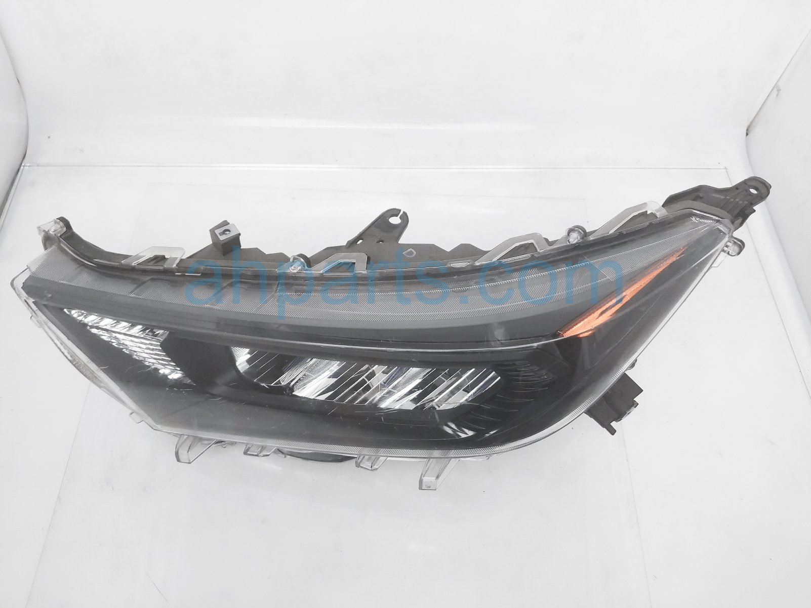 $349 Toyota FR/LH HEADLAMP / LIGHT