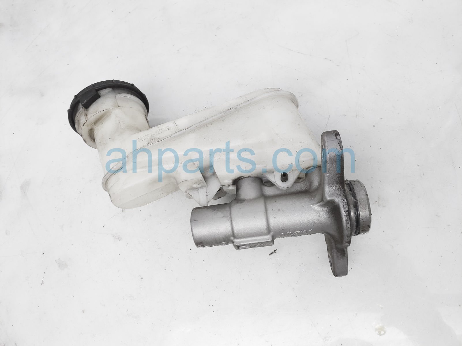 $35 Honda BRAKE MASTER CYLINDER