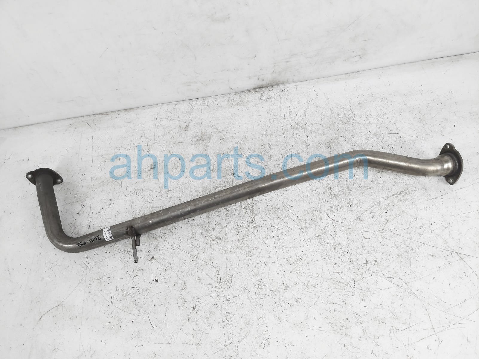 $100 Toyota EXHAUST INTERMEDIATE PIPE