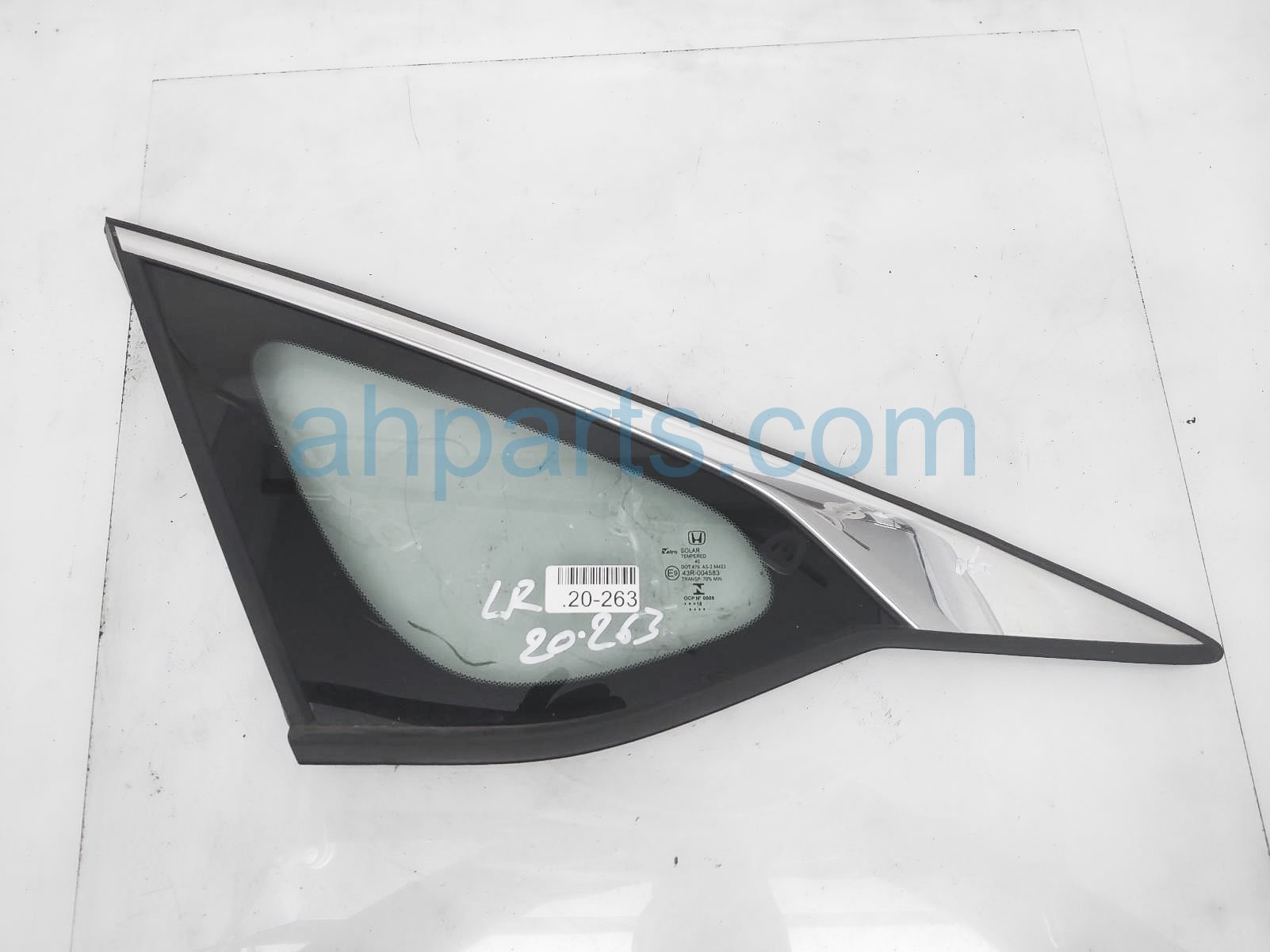 $60 Honda LH QUARTER WINDOW GLASS